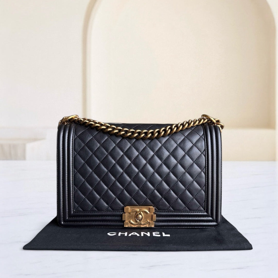 Chanel Boy New Medium - 28CM Quilted Lambskin Black Gold Hardware Series 19