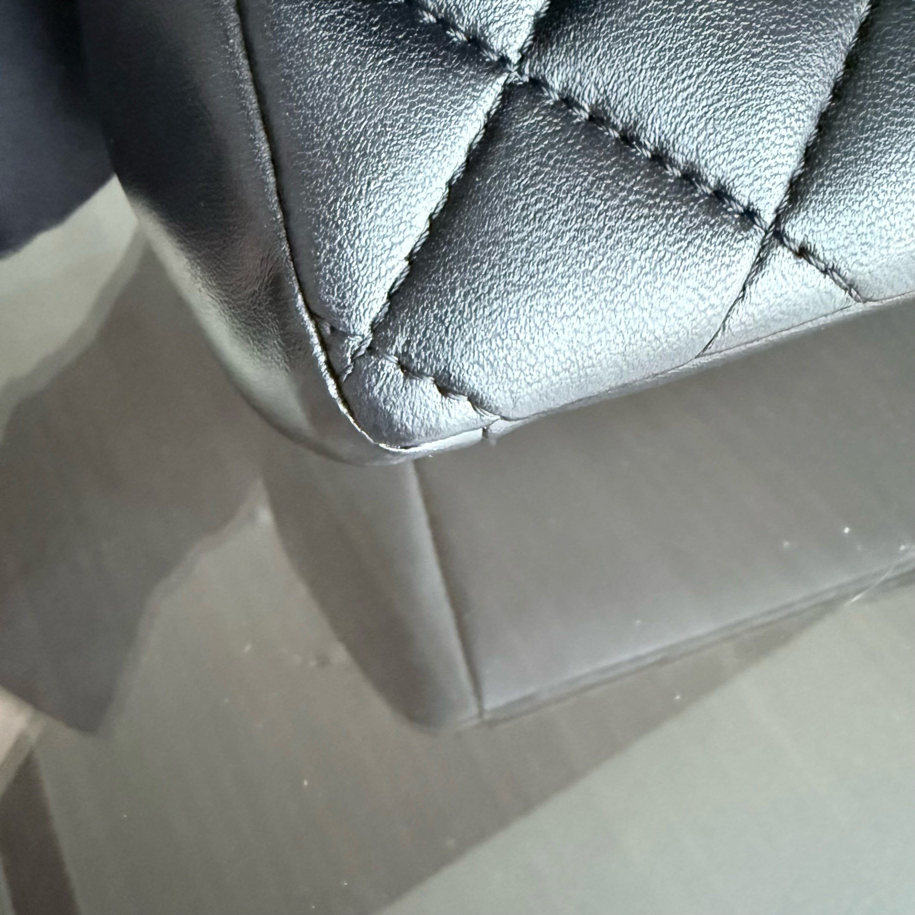 Chanel Mademoiselle Chic Flap Small - 23CM Quilted Lambskin Black Gold Hardware Series 21