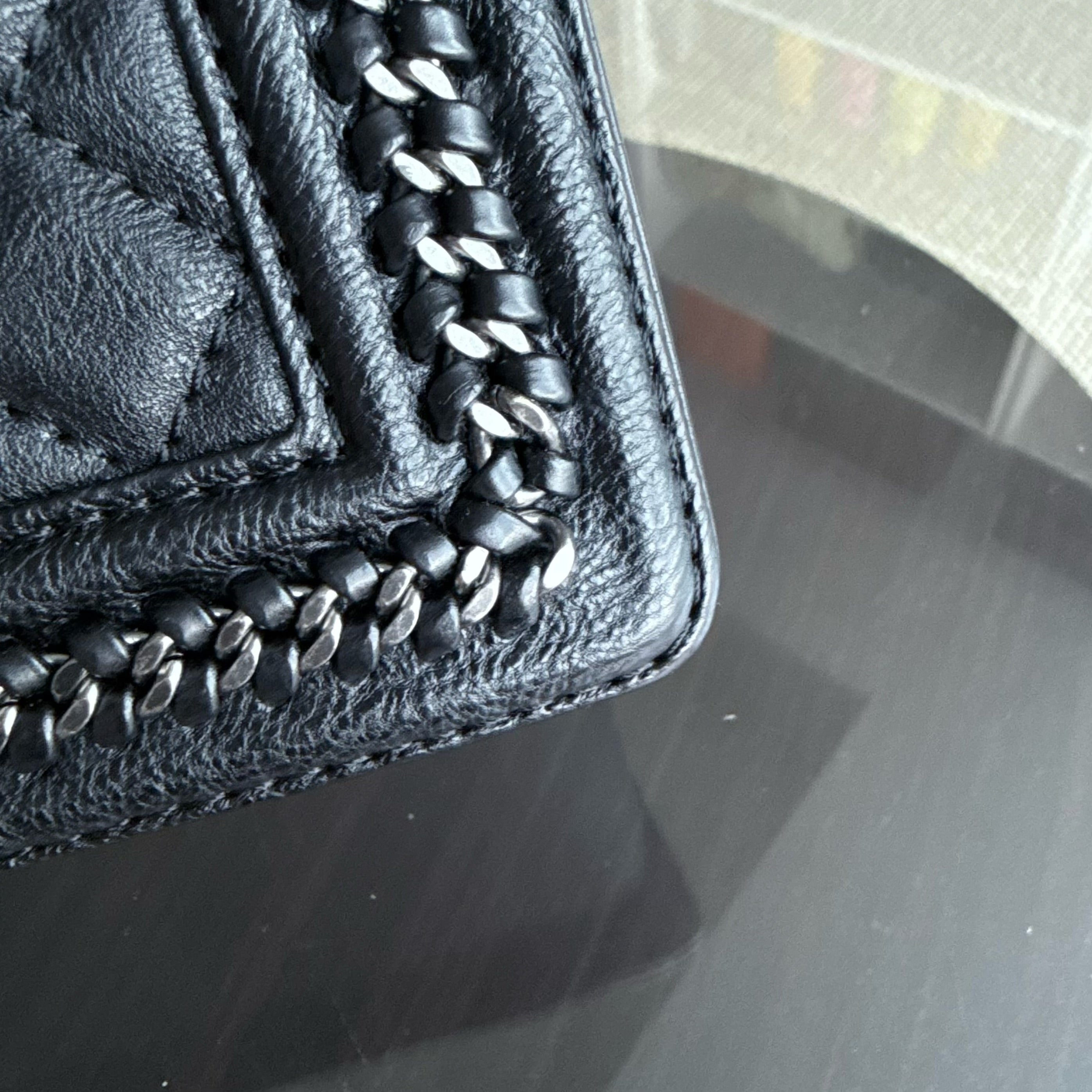 Chanel Boy Handle Old Medium 25CM Black Quilted Grained Calfskin With Handle Chain Around Ruthenium Silver Hardware Series 23