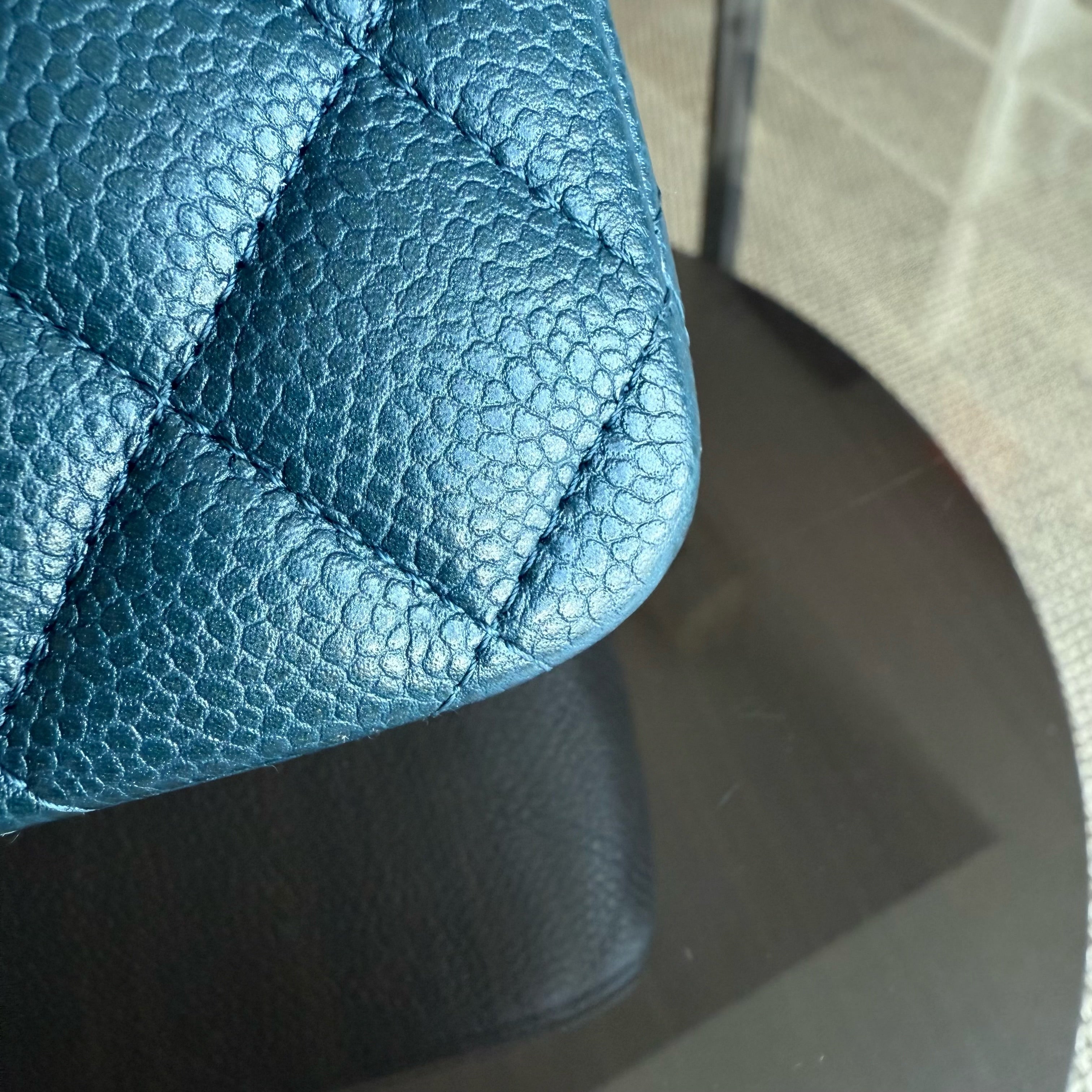 Chanel Classic Flap Medium - Caviar 25CM Quilted Grained Calfskin Blue Green Gold Hardware Series 20