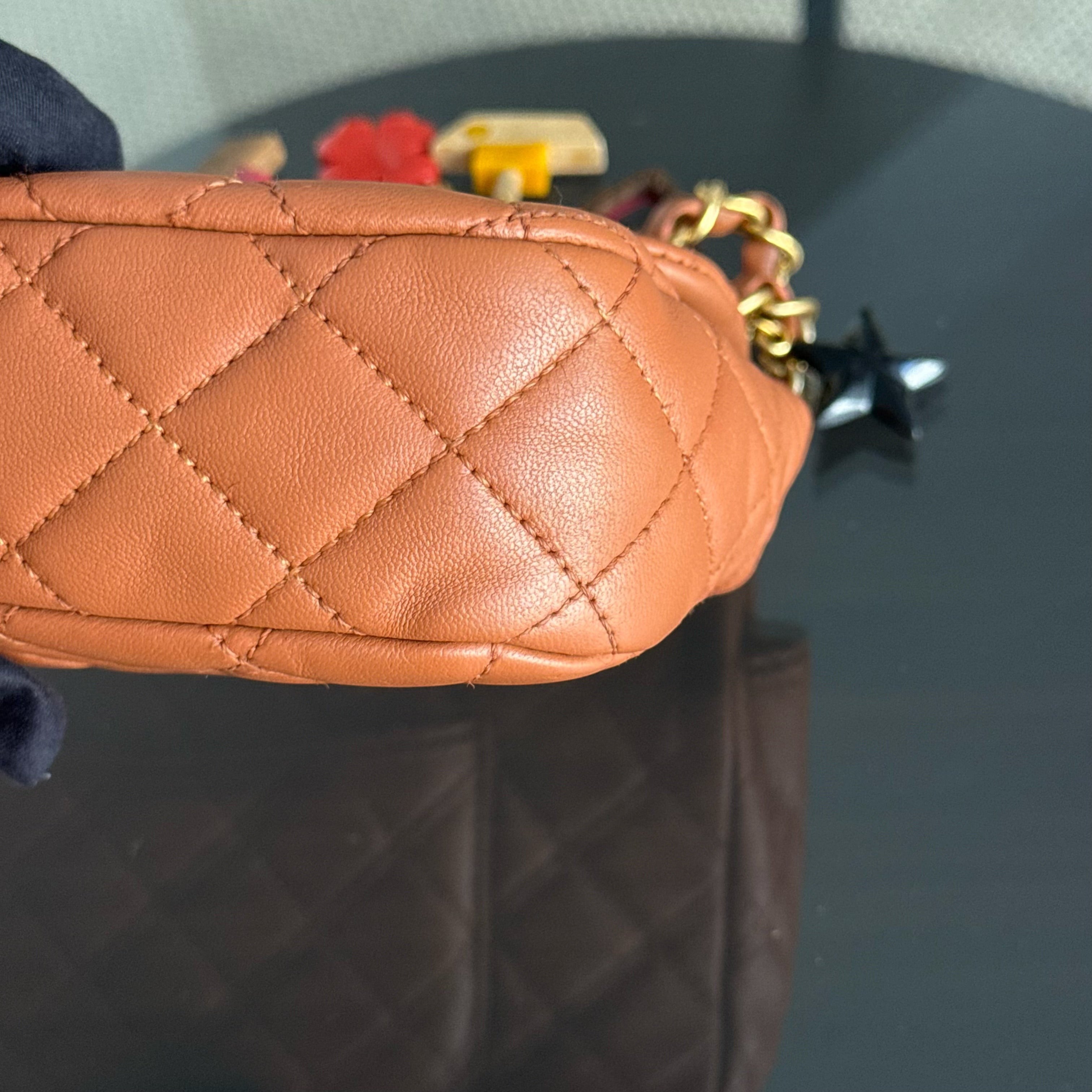 Chanel Classic Flap Medium - Special Valentine Edition 25CM Quilted Lambskin Red Gold Hardware Series 14