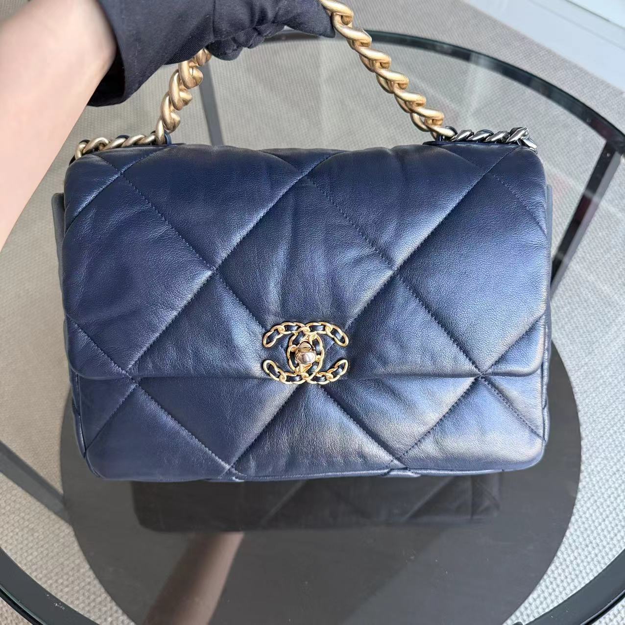 Chanel 19 Medium - C19 Quilted Goatskin Dark Navy Blue Shoulder Bag Two-tone Hardware Series 29