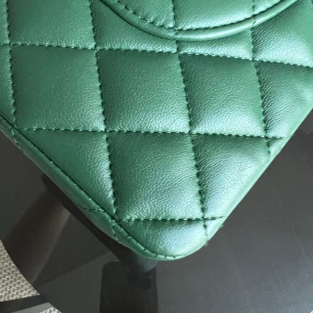 Medium Classic Flap 25CM Quilted Lambskin Dark Green Silver Hardware Series 28