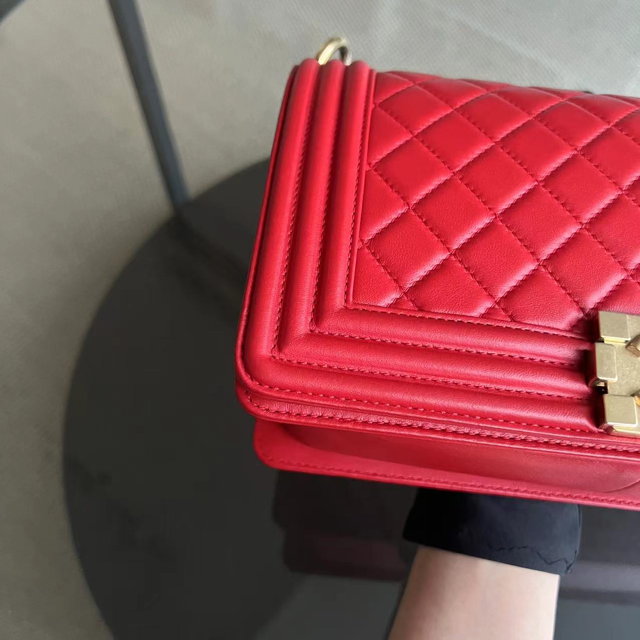 Le Boy Old Medium 25CM Quilted Lambskin Red Leboy Golden Hardware Series 21