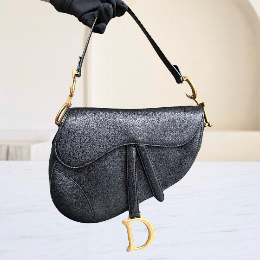 Dior Saddle Medium - 25CM Calfskin Black Gold Hardware