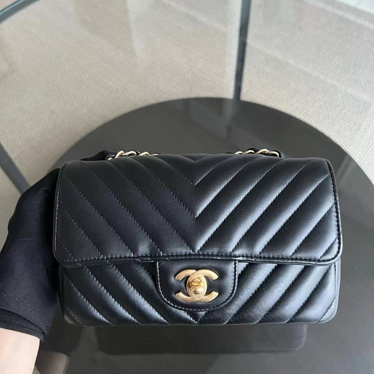 Chanel Mini Classic Flap 20CM Chevron Lambskin Black Golden Hardware Series 27