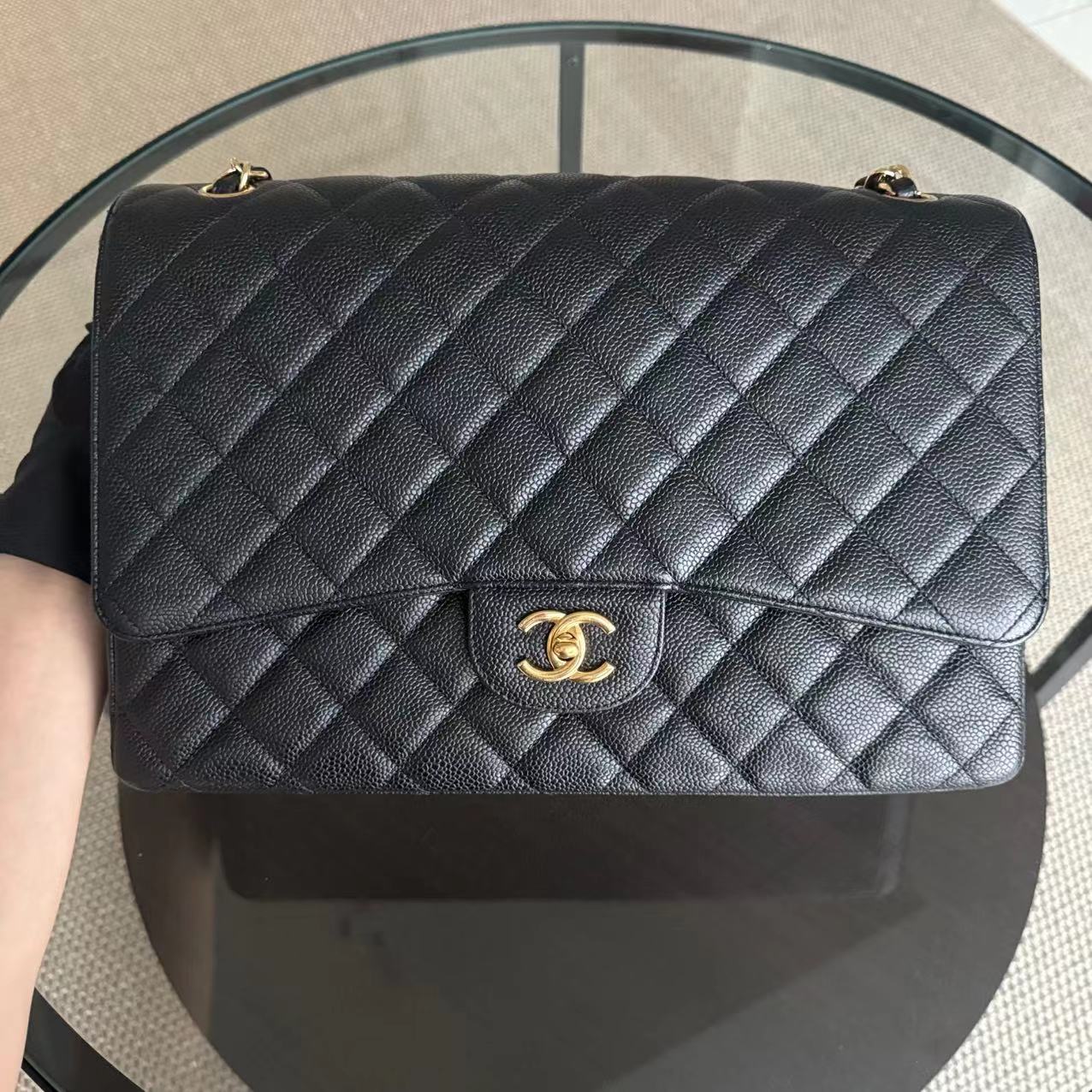 Chanel Classic Flap Maxi - Caviar Single Flap 33CM Quilted Black Gold Hardware