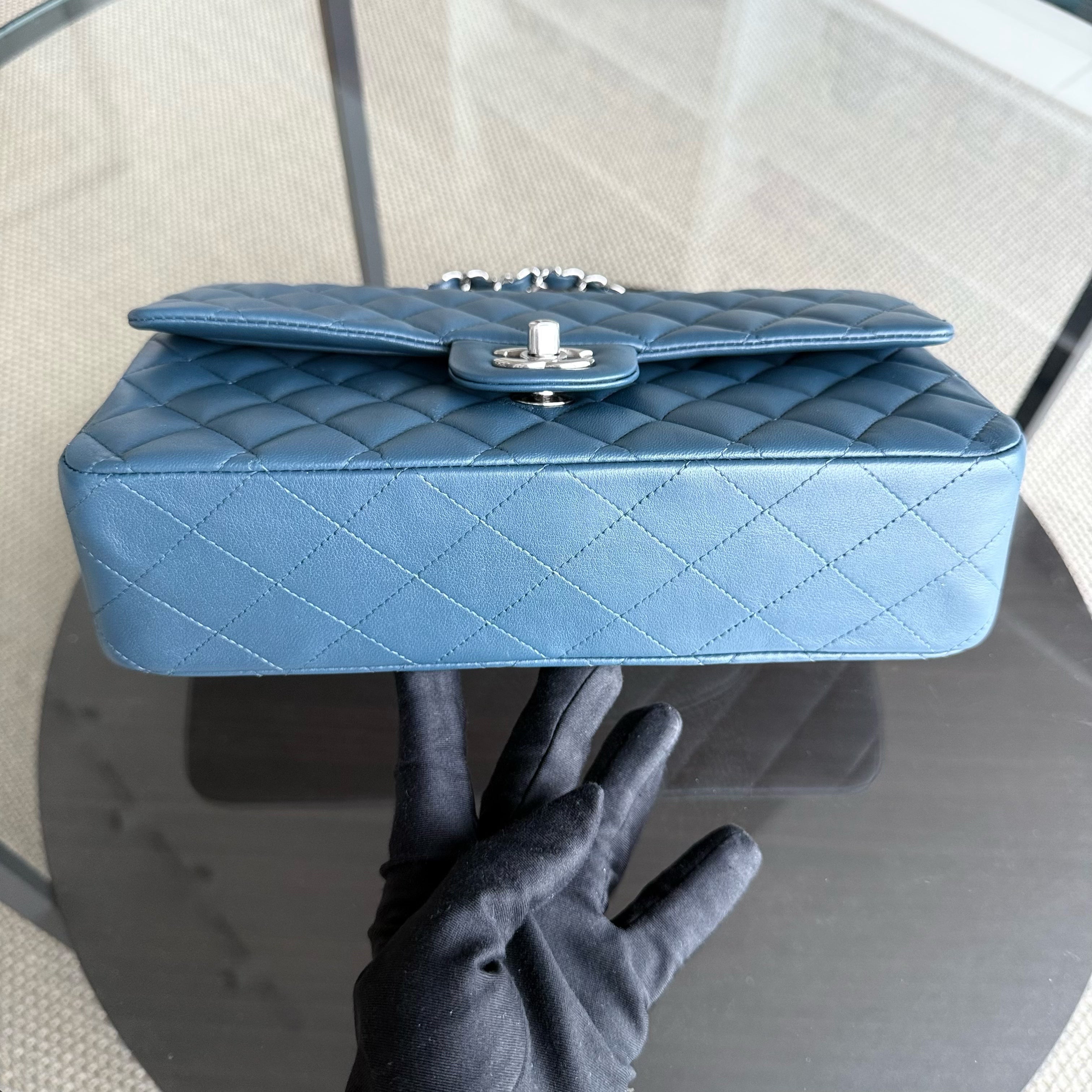 Chanel Classic Flap Medium - Caviar 25CM Quilted Blue Silver Hardware Series 28