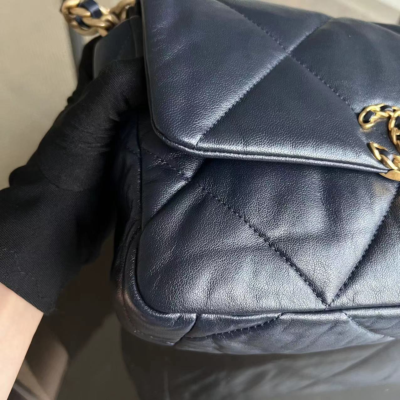 Small 19 Bag C19 Goatskin Dark Blue Two-Tone Hardware Series 29