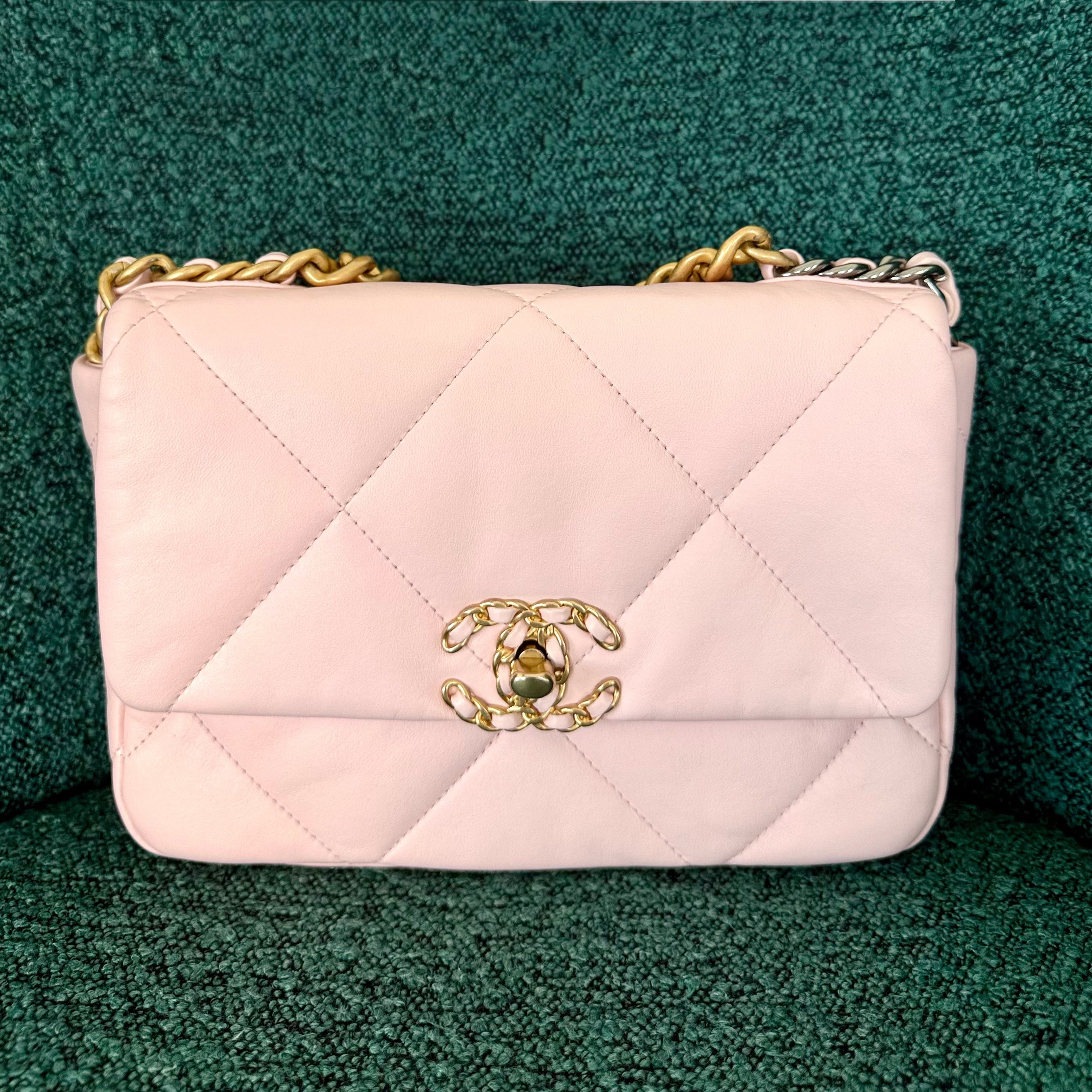 Chanel 19 Bag C19 Small - Quilted Goatskin Light Sakura Powder Pink Gold Two-tone Hardware Microchip