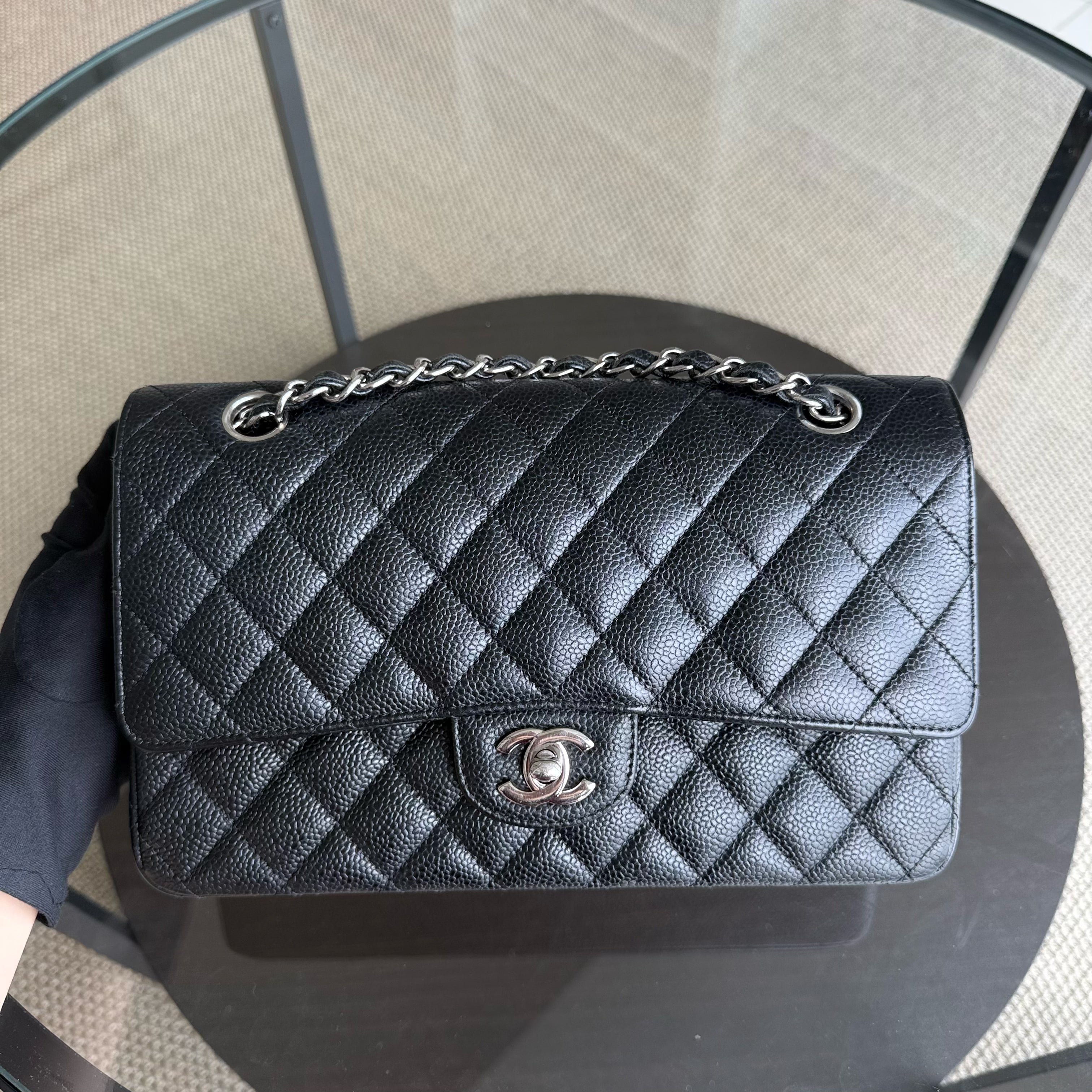 Chanel Classic Flap Medium - Caviar 25CM Quilted Black Silver Hardware Series 21