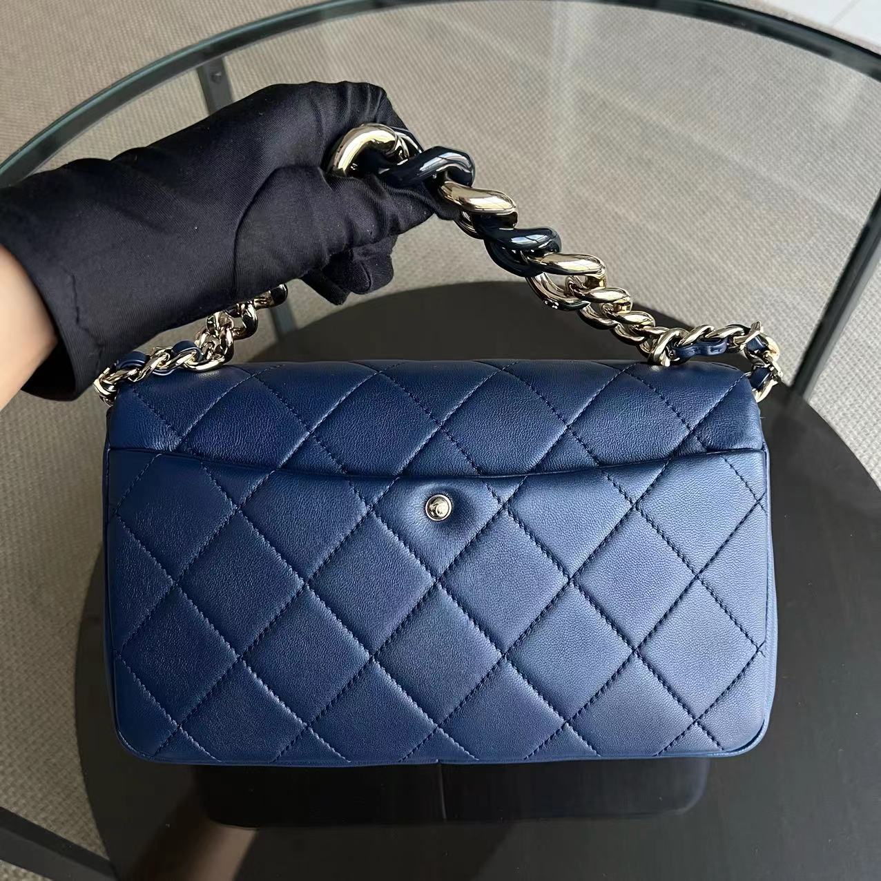 Chanel 2020 Elegant Resin Chain Classic Flap Quilted Lambskin Dark Blue Two-Tone Golden Hardware No 29