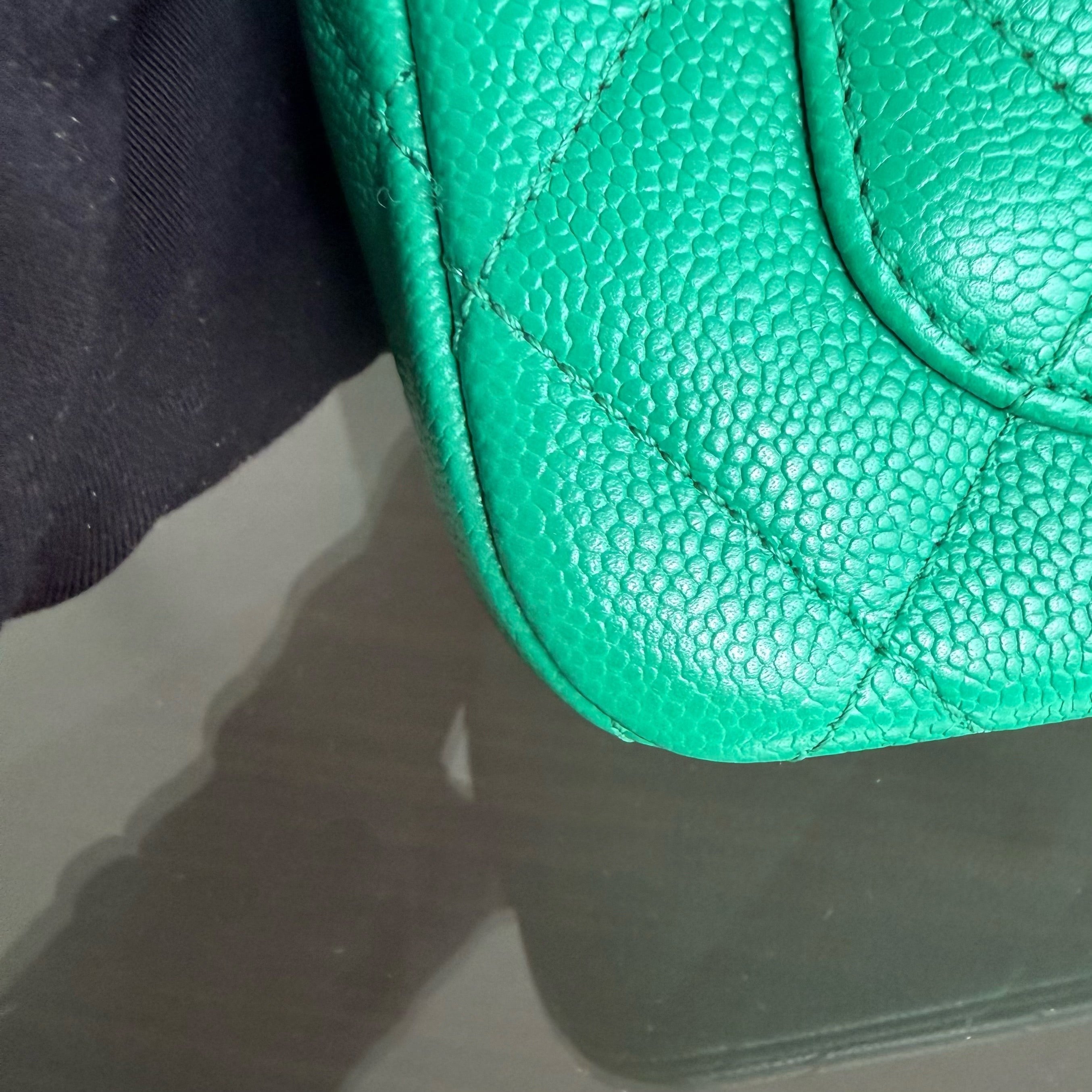 Chanel Flap Mini 21CM Sweetheart 23P - Caviar Quilted Emerald Green Gold Hardware Microchip