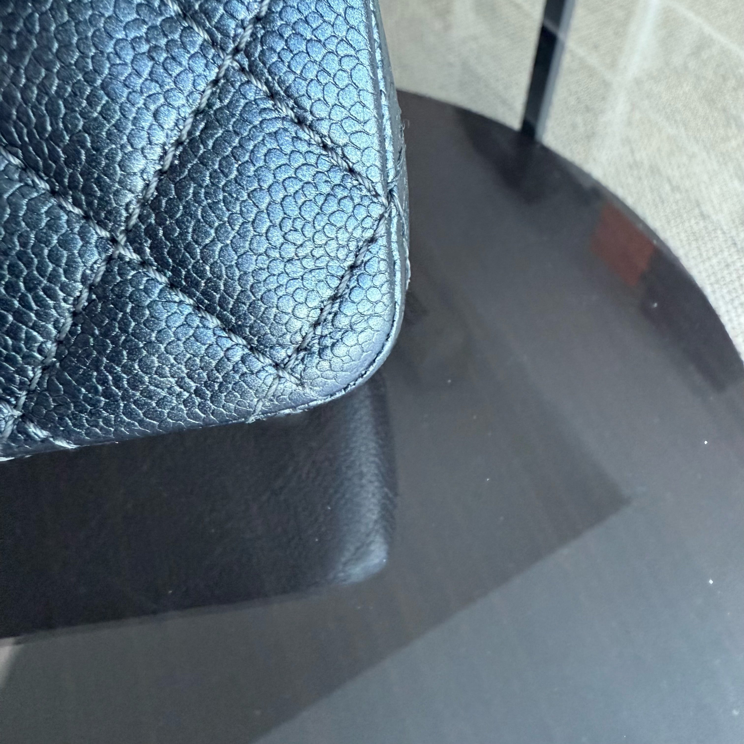 Chanel Classic Flap Medium - Caviar 25CM Quilted Grained Calfskin Black Silver Hardware Series 20