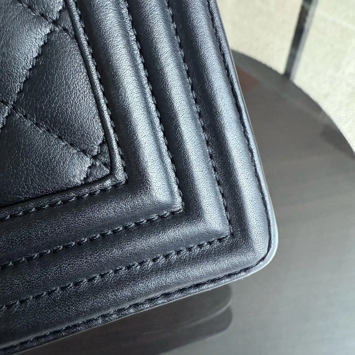 Chanel Boy New Medium - Calfskin 28CM Quilted Black Gold Hardware Series 20