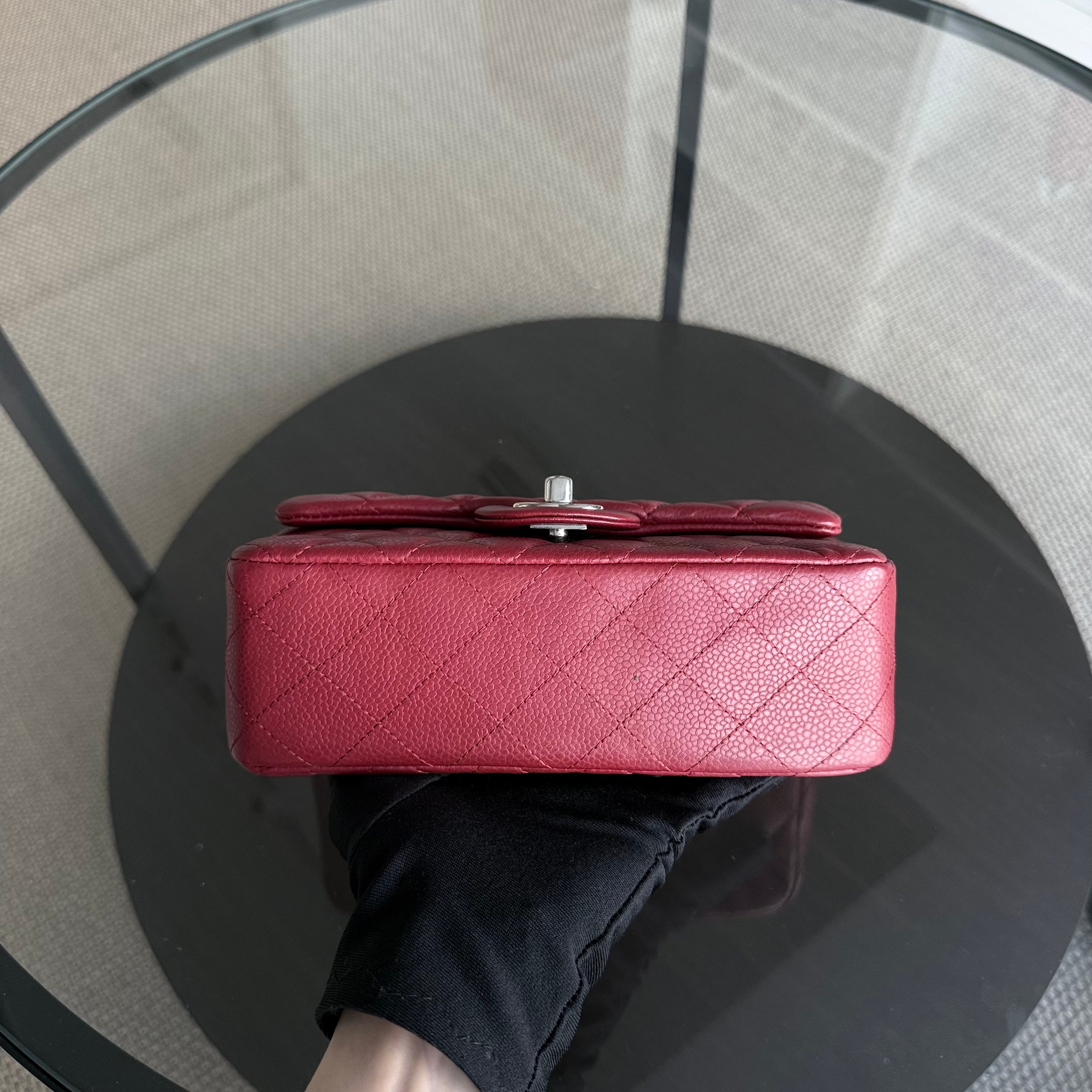 Chanel Classic Flap Mini - Caviar 20CM Quilted Dark Red Burgundy Silver Hardware Series 17