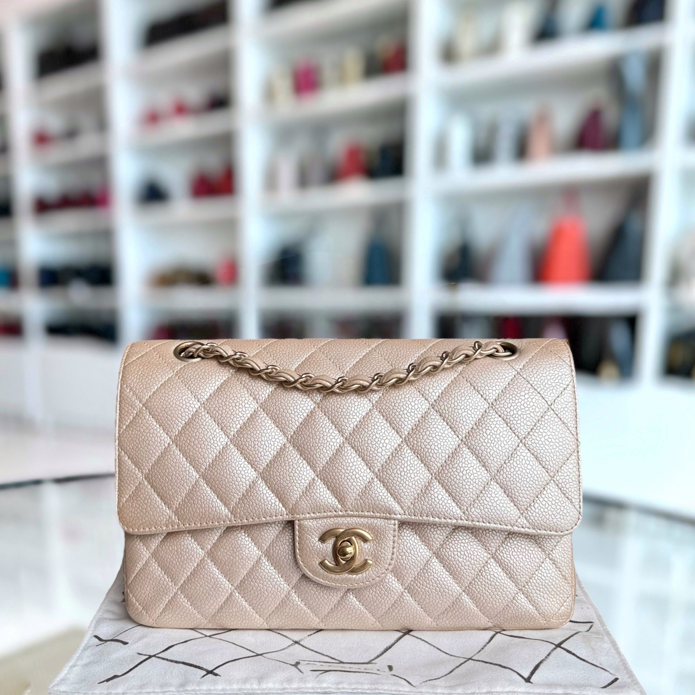 Chanel Classic Flap Medium - Caviar 25CM Quilted Pearl Iridescent Beige Gold Hardware Series 16