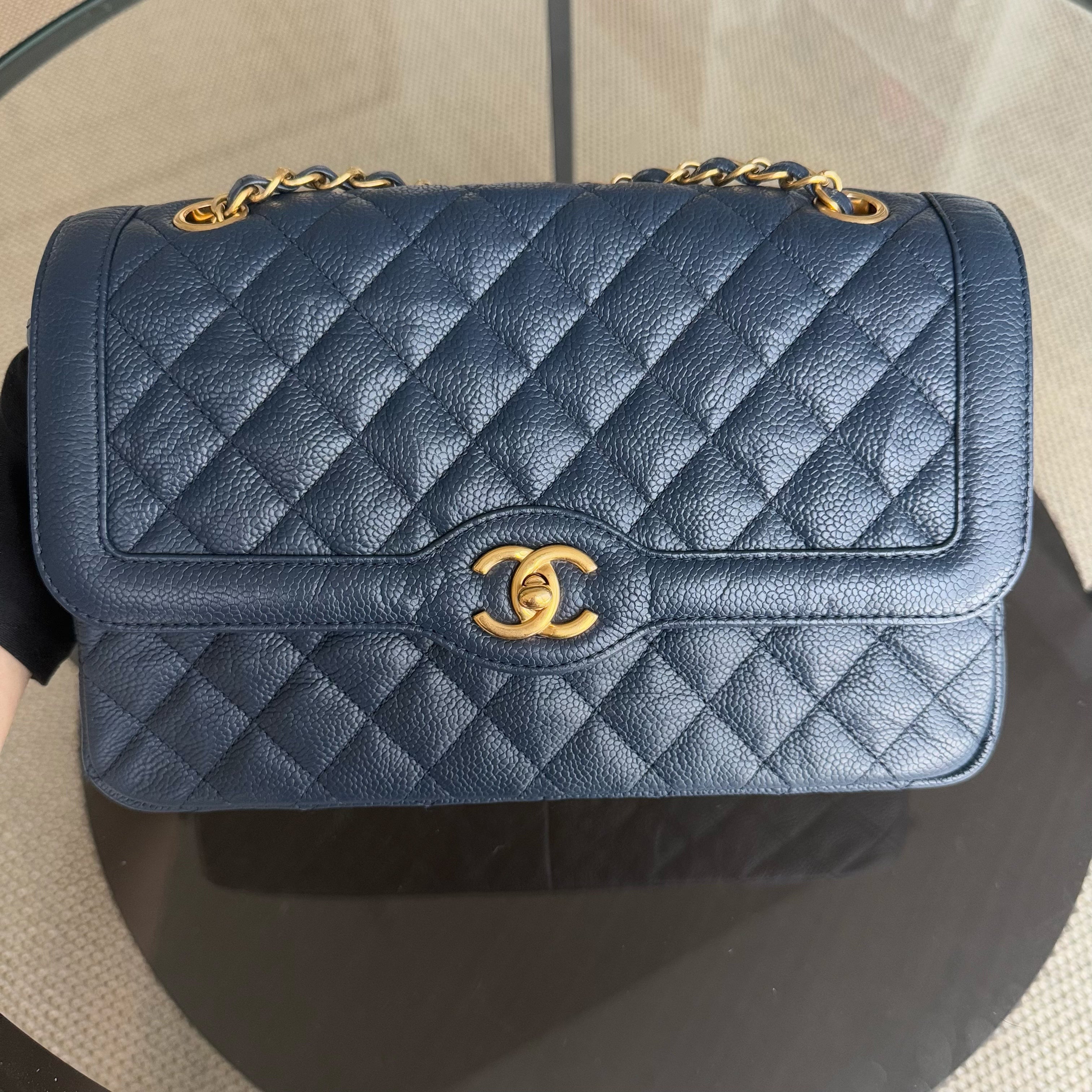 Chanel Two Tone Flap - Medium Crumpled Grained Calfskin Navy Blue Gold Series 21