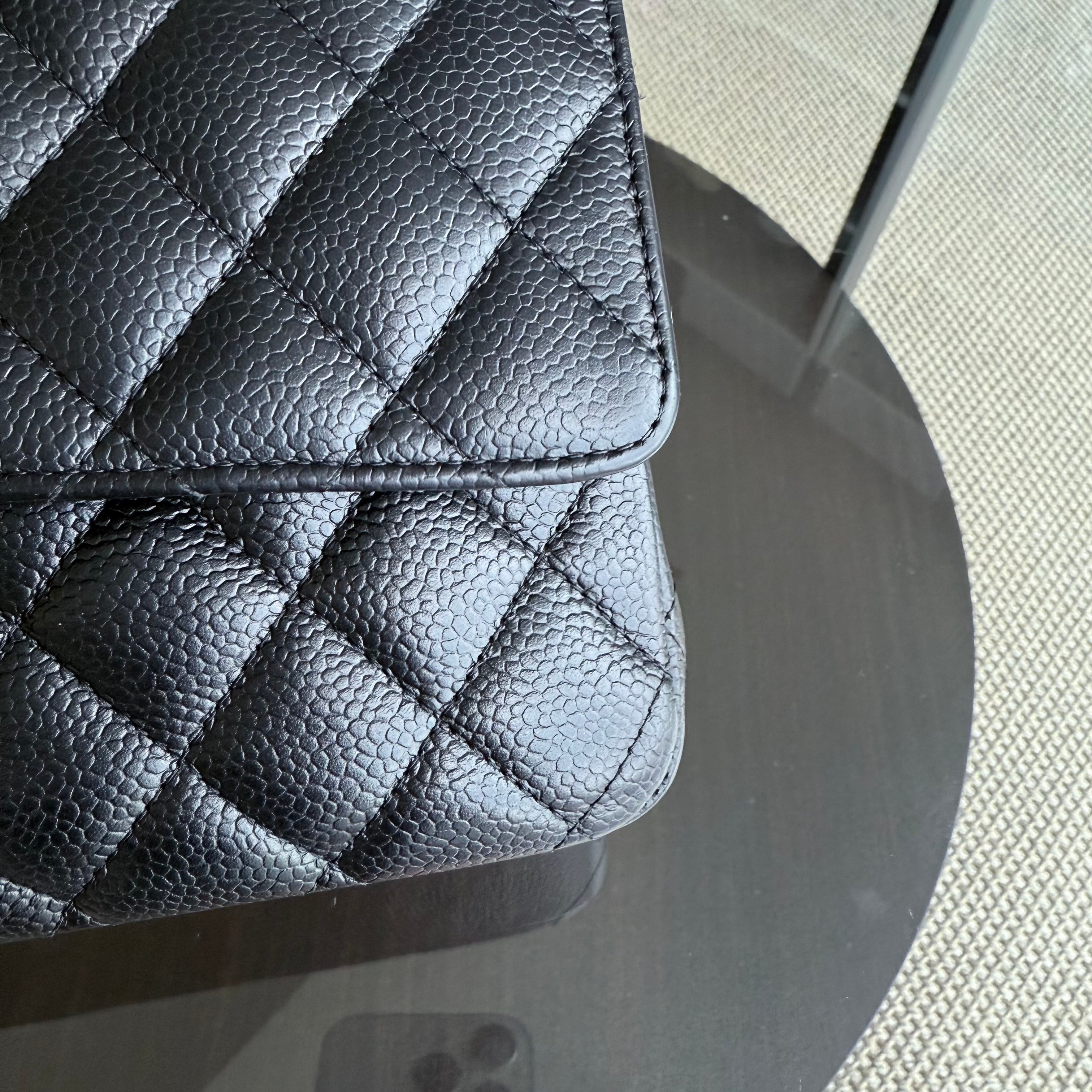 Chanel Classic Flap Medium - Caviar 25CM Quilted Black Silver Hardware Series 13