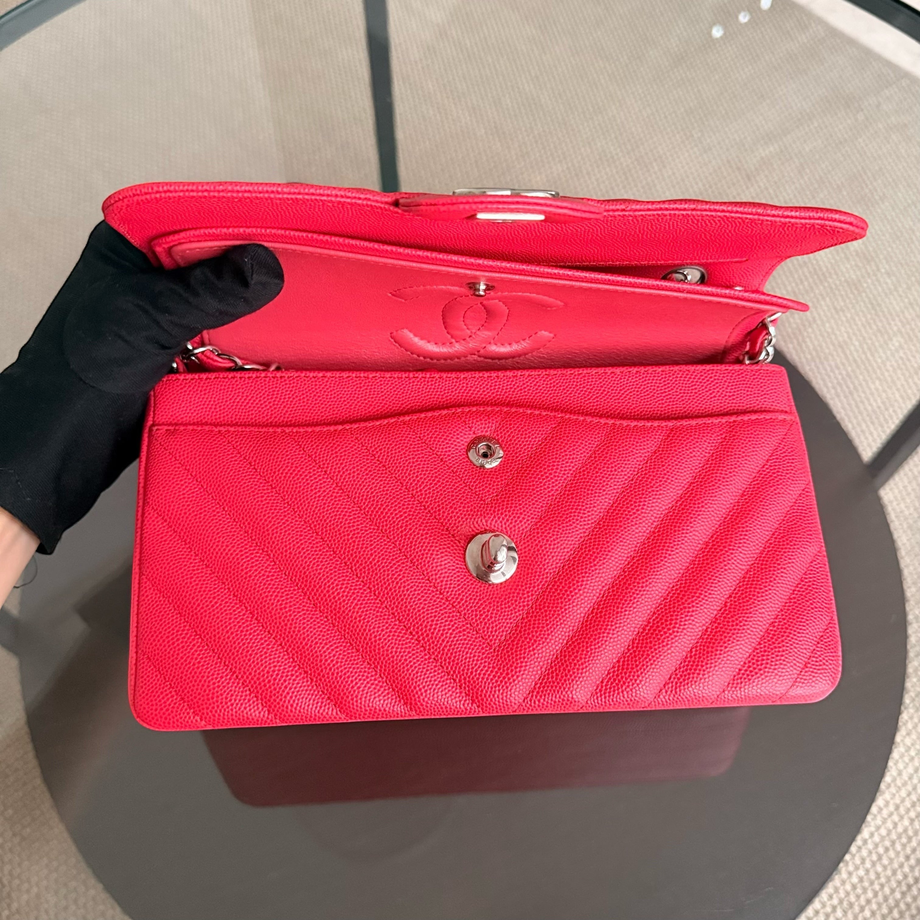 Chanel Classic Flap Small - Caviar 23CM Chevron Red Silver Hardware Series 25