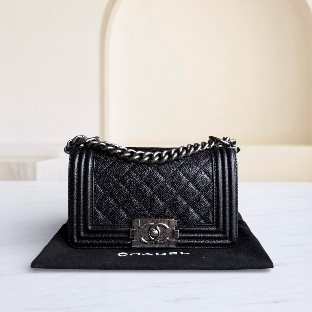 Chanel Boy Small - Caviar 20CM Quilted Black Ruthenium Silver Hardware Series 23