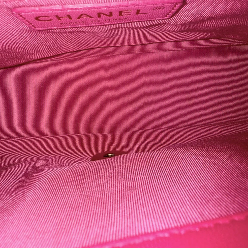 Chanel Chic Flap Small - 23CM Quilted Lambskin Barbie Pink Gold Hardware Series 21