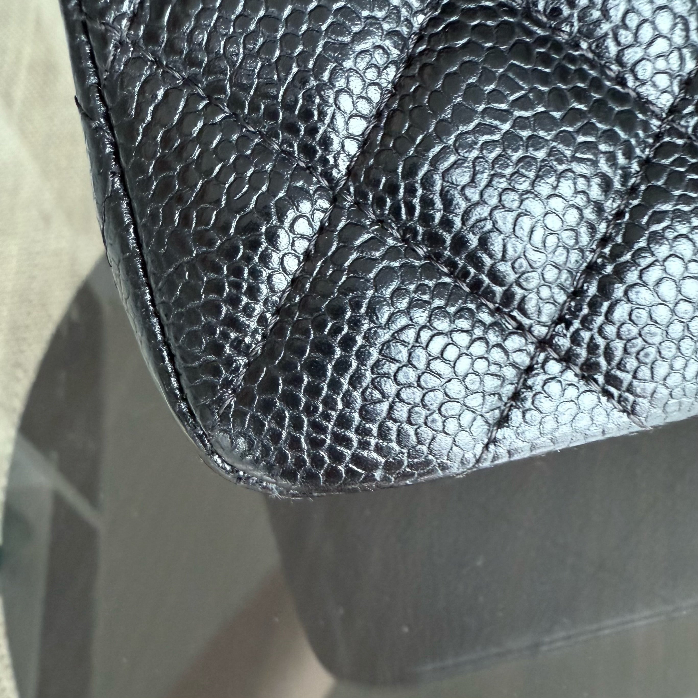 Chanel Classic Flap Small - Caviar 23CM Quilted Black Gold Hardware Series 24