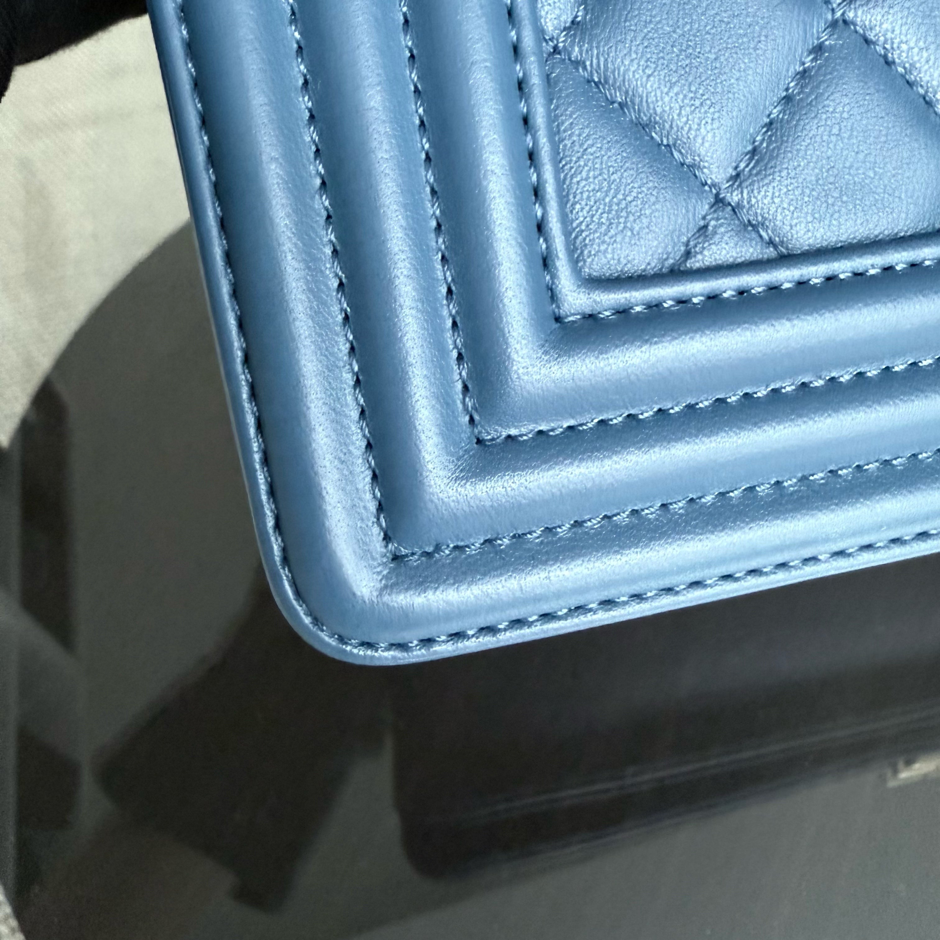 Chanel Boy Medium - 25CM Quilted Lambskin Blue Gold Hardware Limited Edition Gold Hardware Series 23