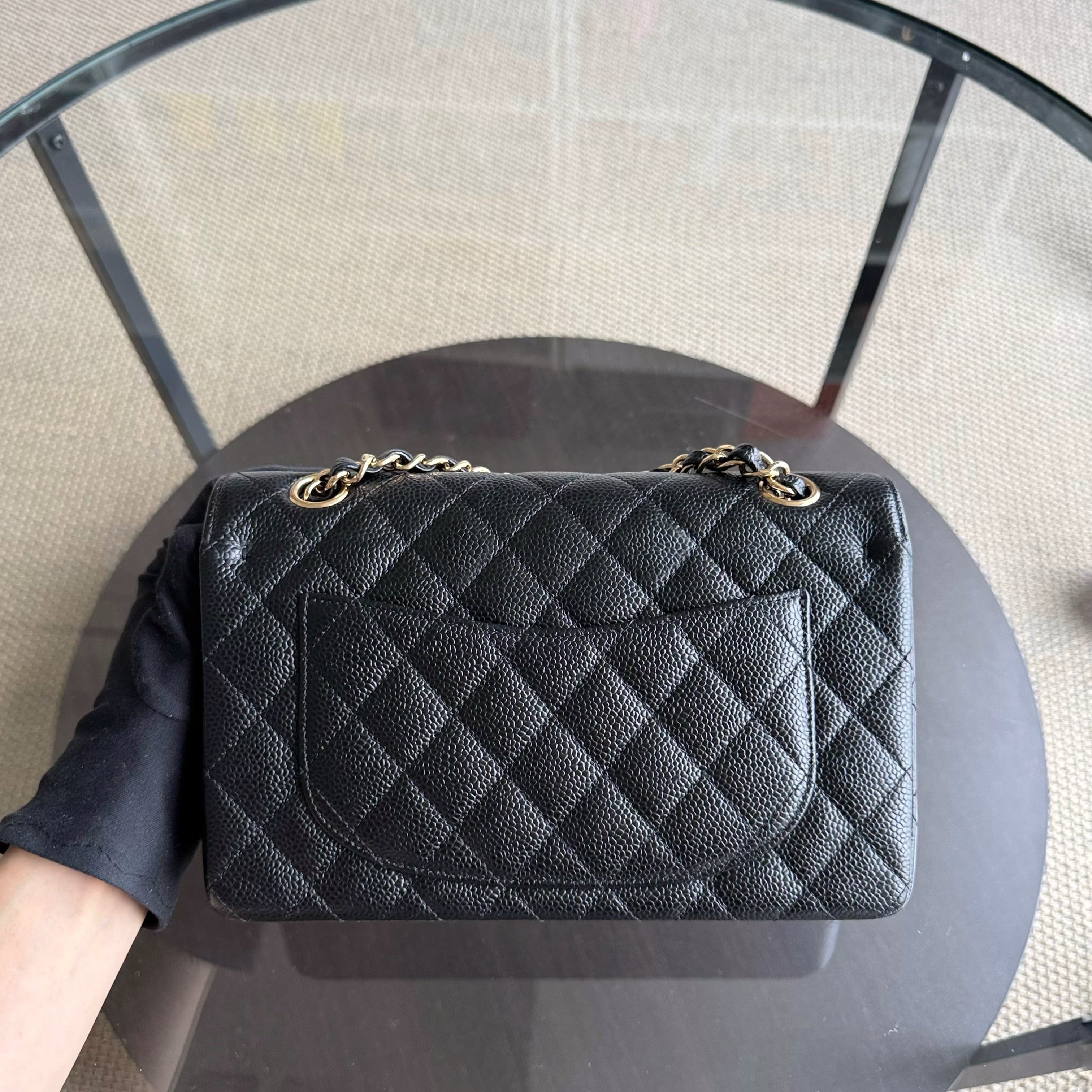Chanel Classic Flap Small - Caviar 23CM Quilted Black Gold Hardware