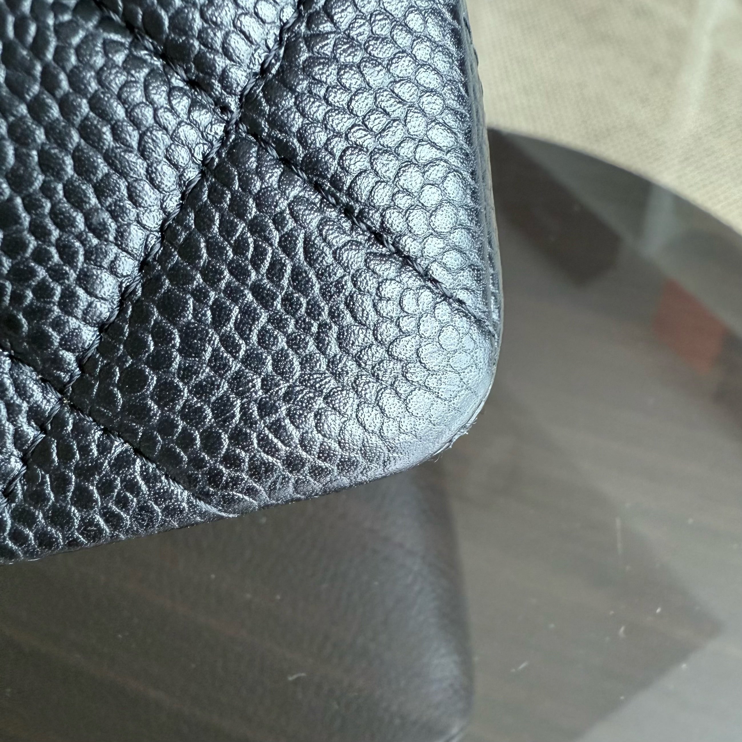 Chanel Classic Flap Small - Caviar 23CM Quilted Grained Calfskin Black Gold Hardware Series 23