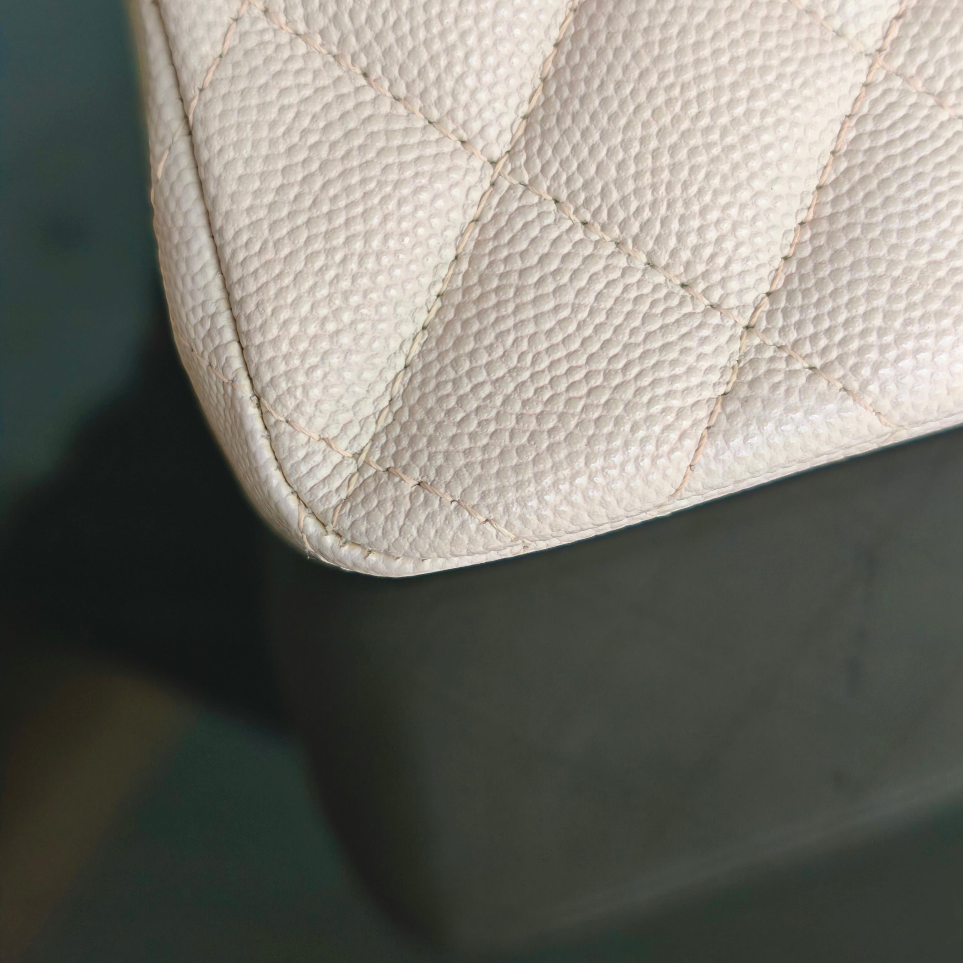 Chanel Classic Flap Small - Caviar 23CM Quilted Light Pink Light Gold Hardware Series 29