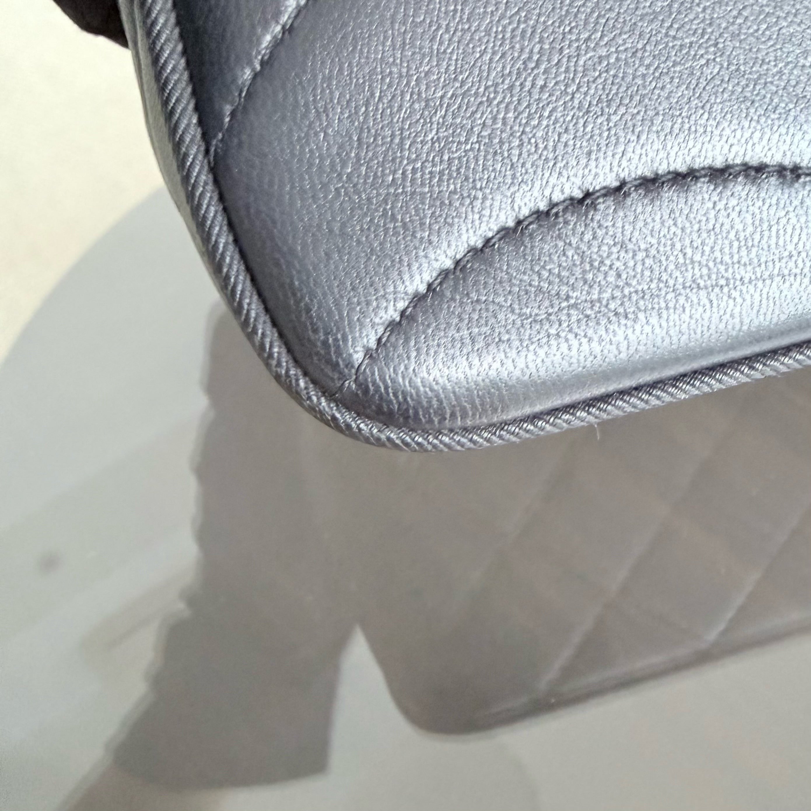 Chanel Flap - Calfskin 21CM Chevron Gold Hardware Series 21