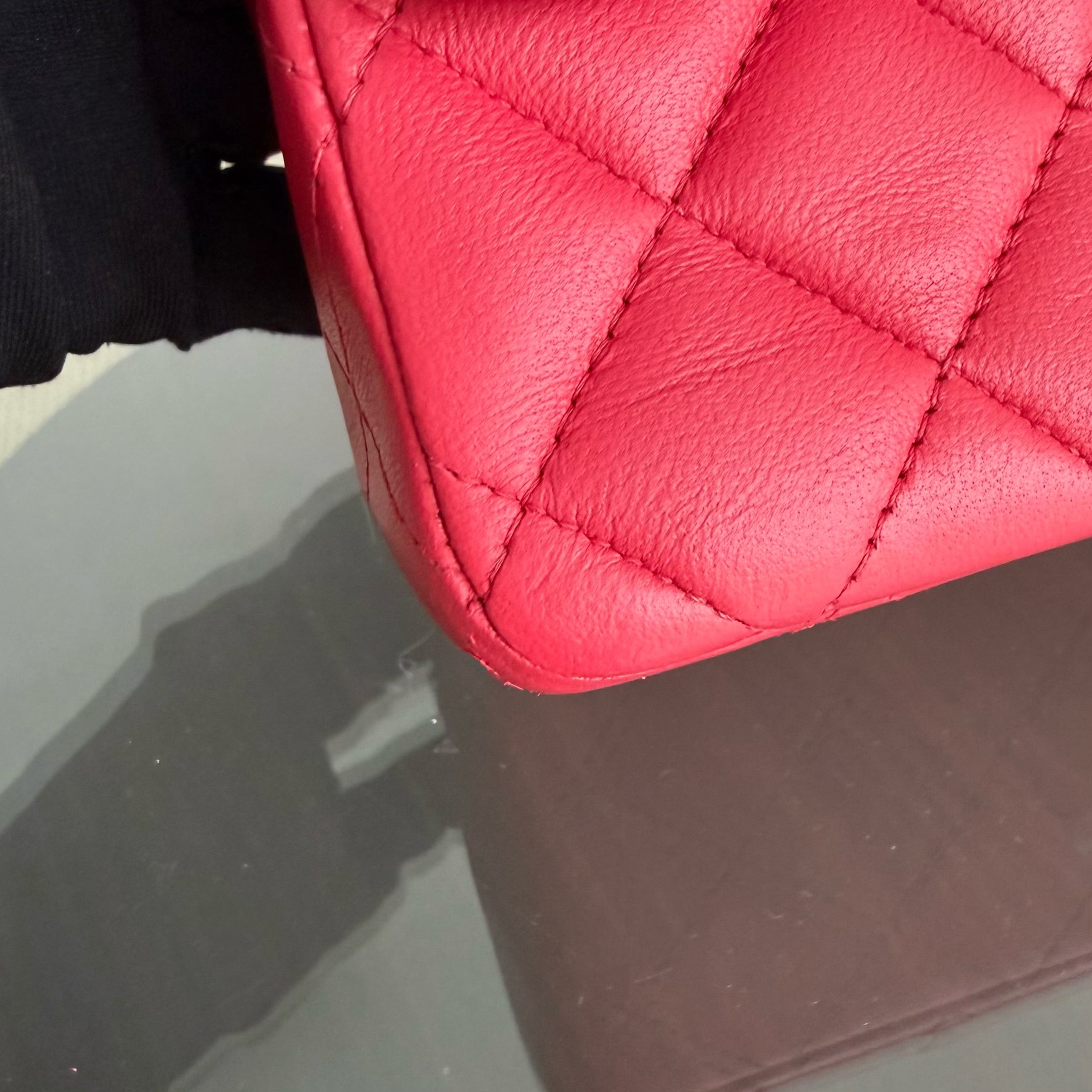 Chanel Mini Rectangle Classic Flap - 20CM Lamskin Quilted Red Gold Hardware Series 21