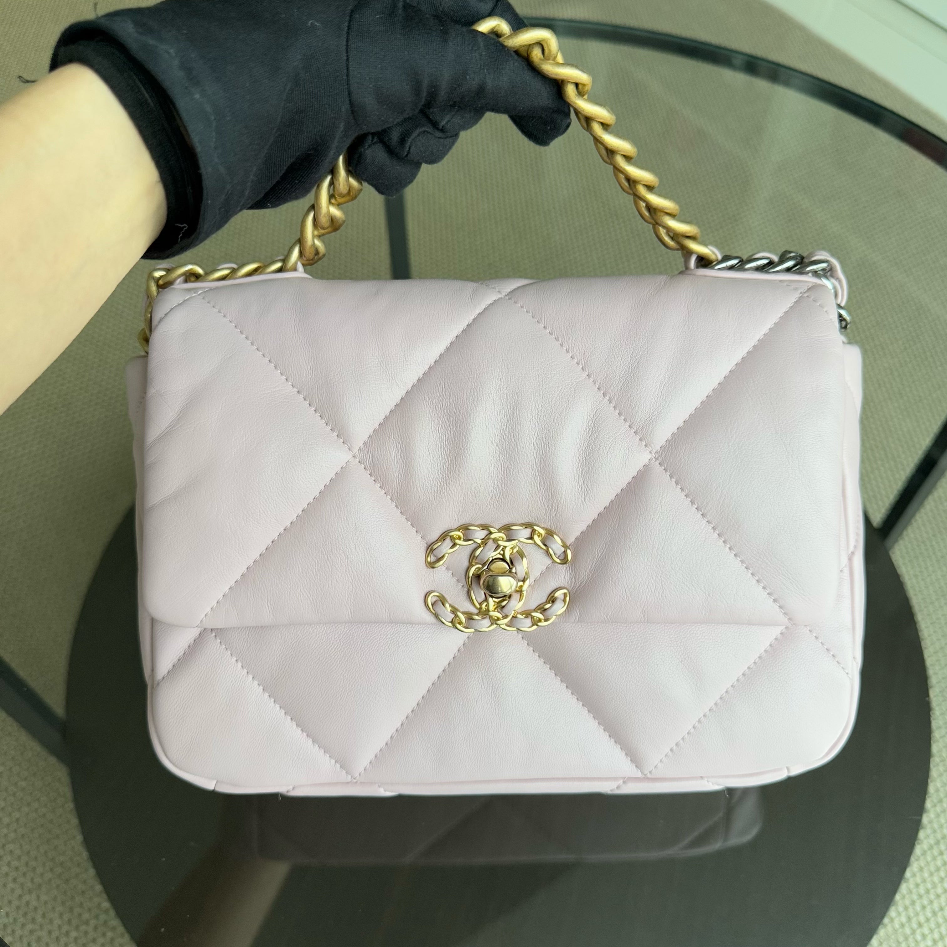 Chanel 19 Bag Small - C19 Goatskin Light Sakura Pink Quilted Two-tone Hardware Series 31