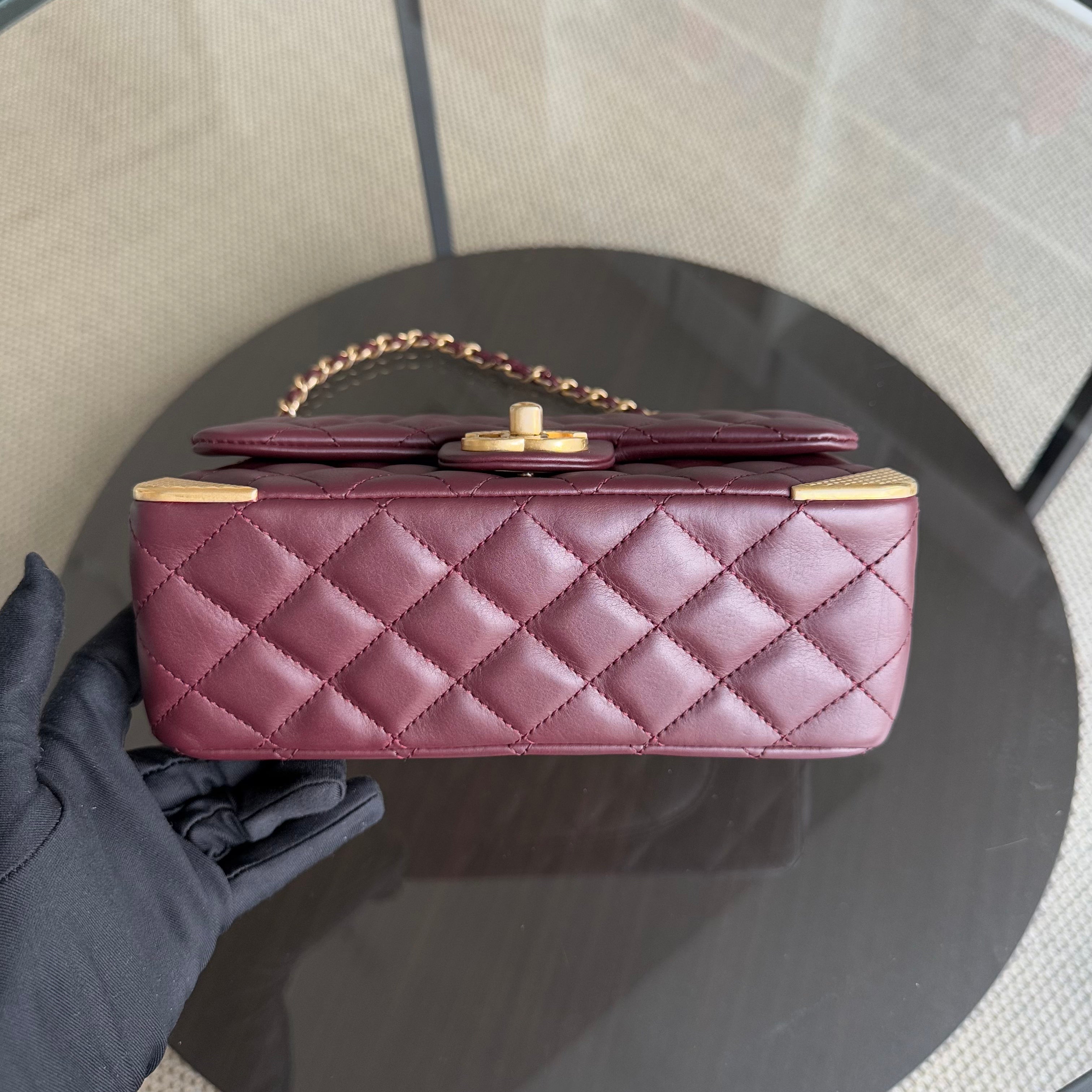 Chanel Rock The Corner Flap Small - 20CM Quilted Calfskin Burgundy Gold Hardware Series 24