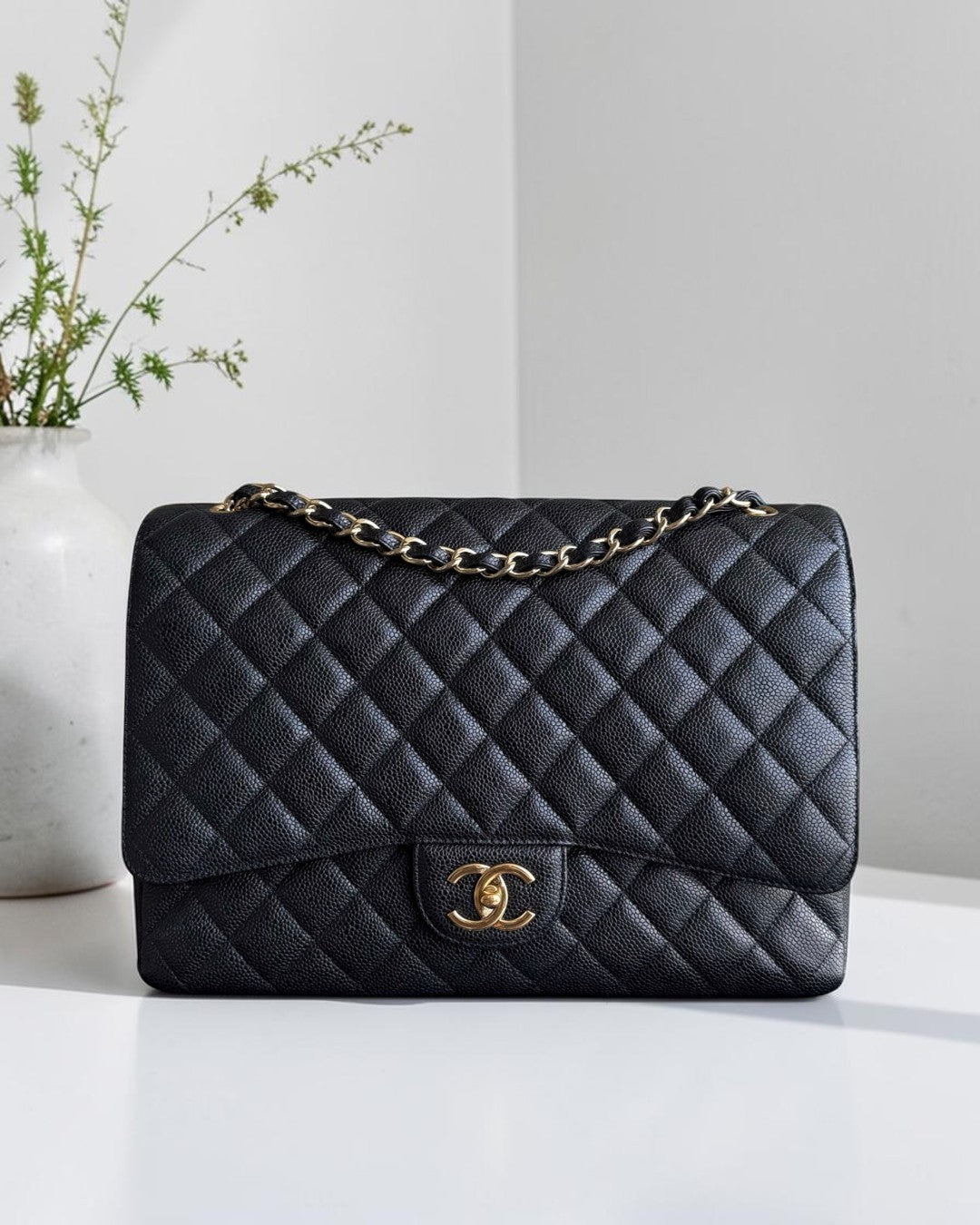 Chanel Classic Flap Maxi - Caviar Double Flap 33CM Quilted Black Gold Hardware