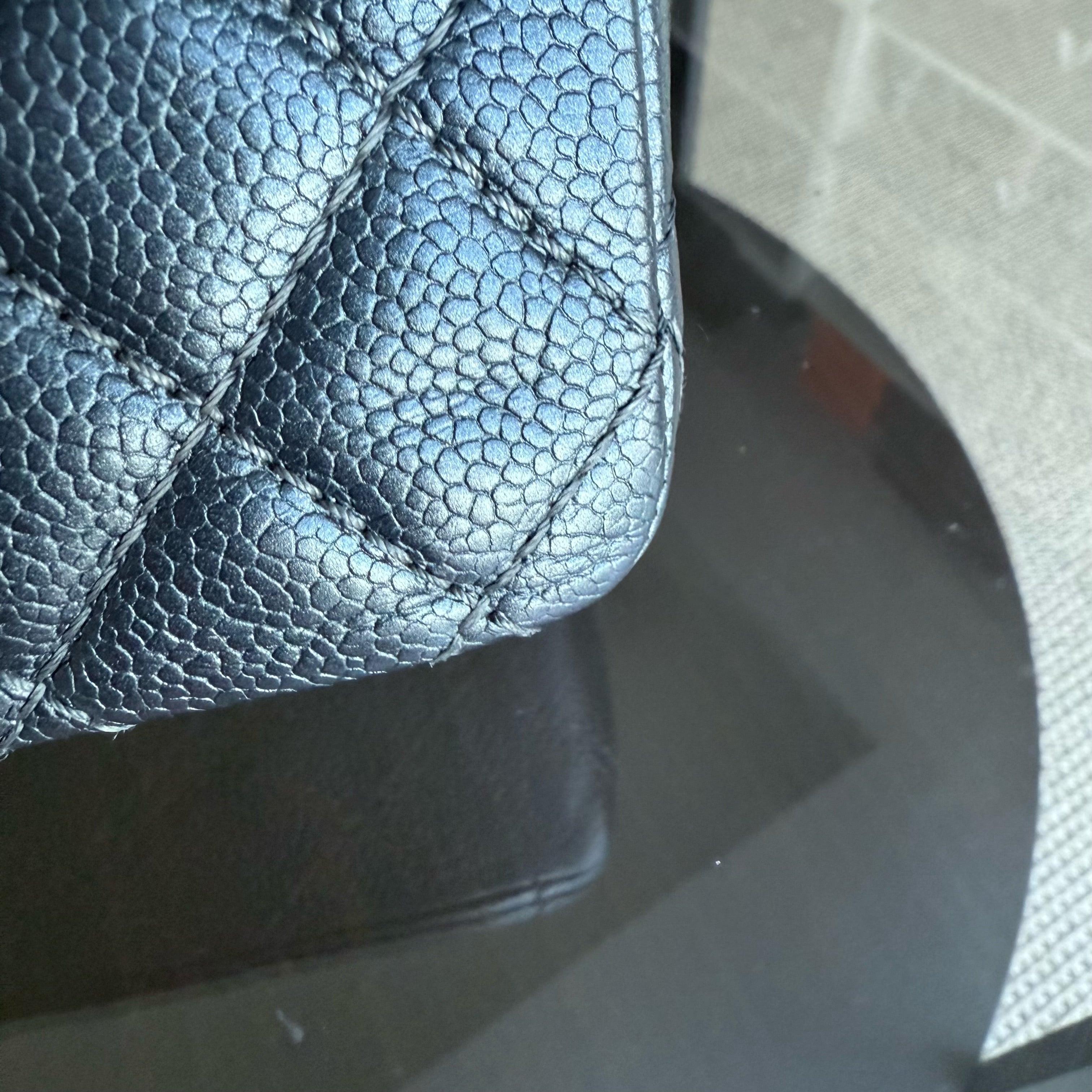 Chanel Classic Flap Medium - Caviar 25CM Quilted Grained Calfskin Black Silver Hardware Series 20