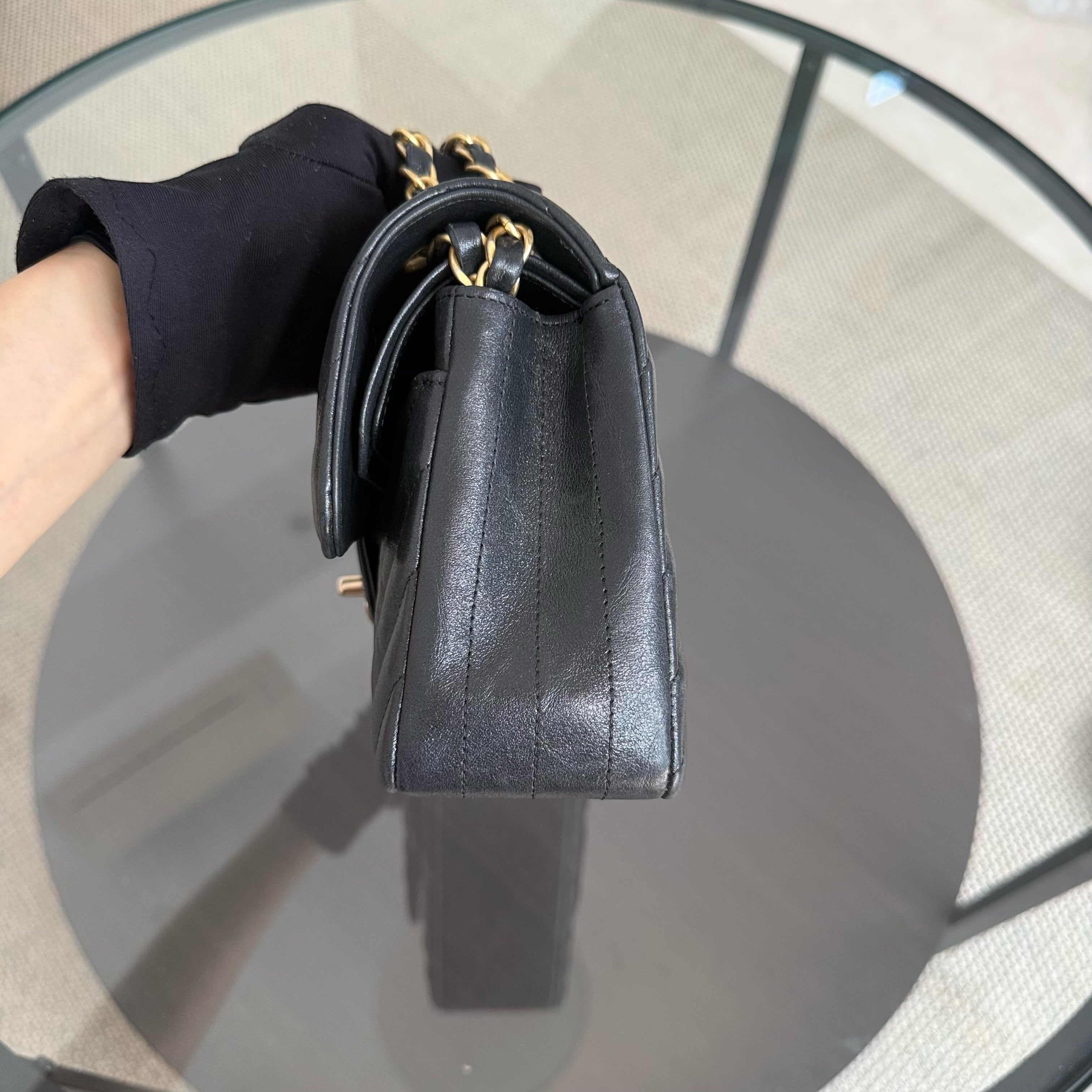 Chanel Classic Flap Small - Chevron Calfskin 23CM Quilted Black Gold Hardware Series 26