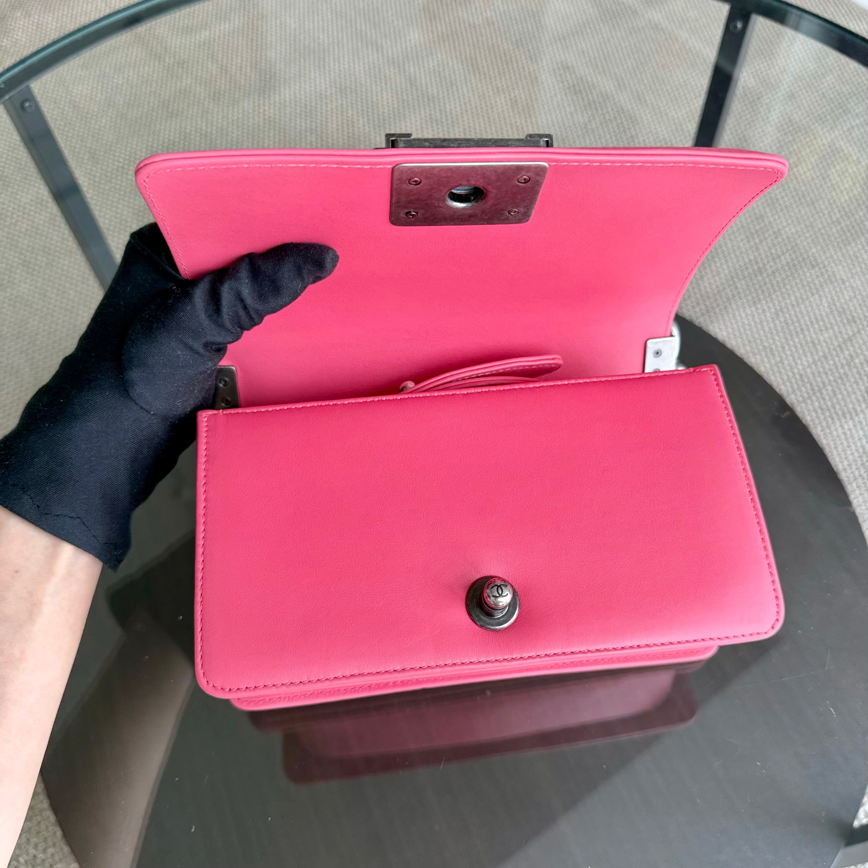 Chanel Boy Small - Stingray Pink Ruthenium Silver Hardware Series 18