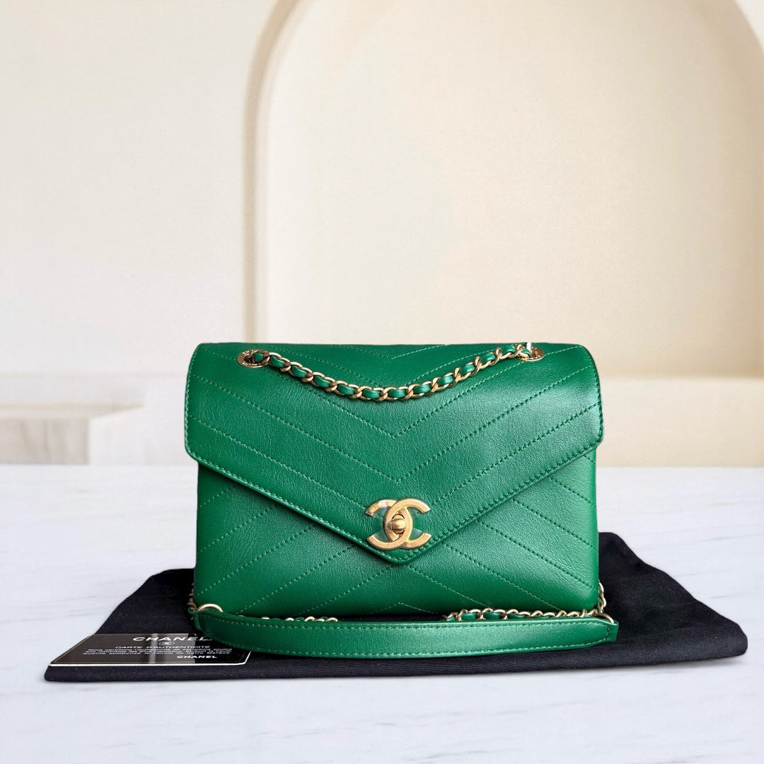 Chanel Coco Chevron Bag - Calfskin Green Gold Hardware Series 25