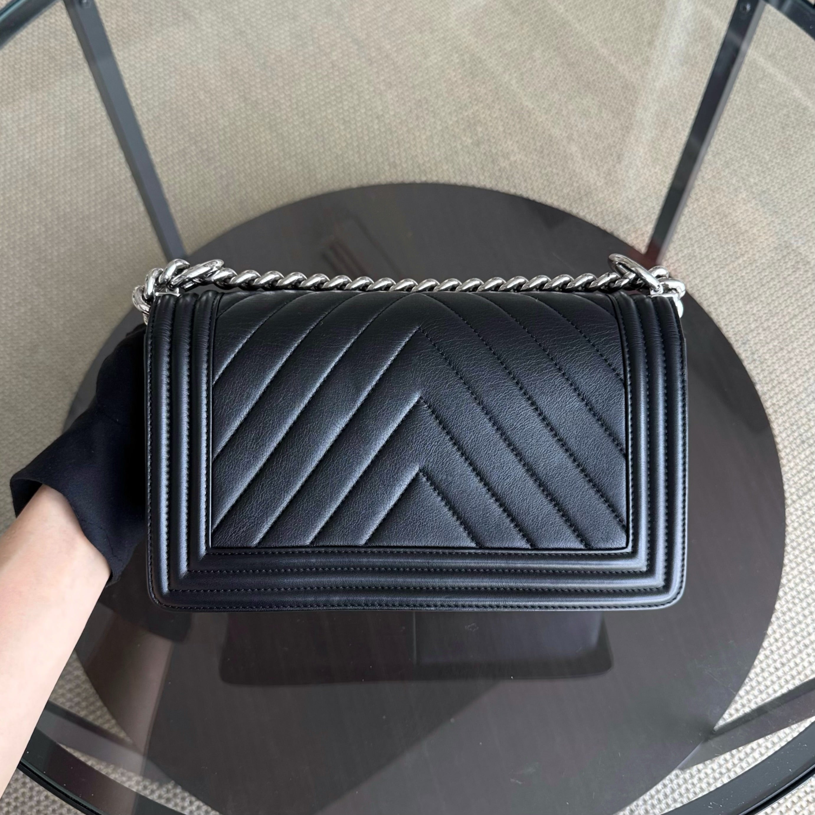 Chanel Boy Medium - Chevron Calfskin 25CM Black Silver Hardware Series 22