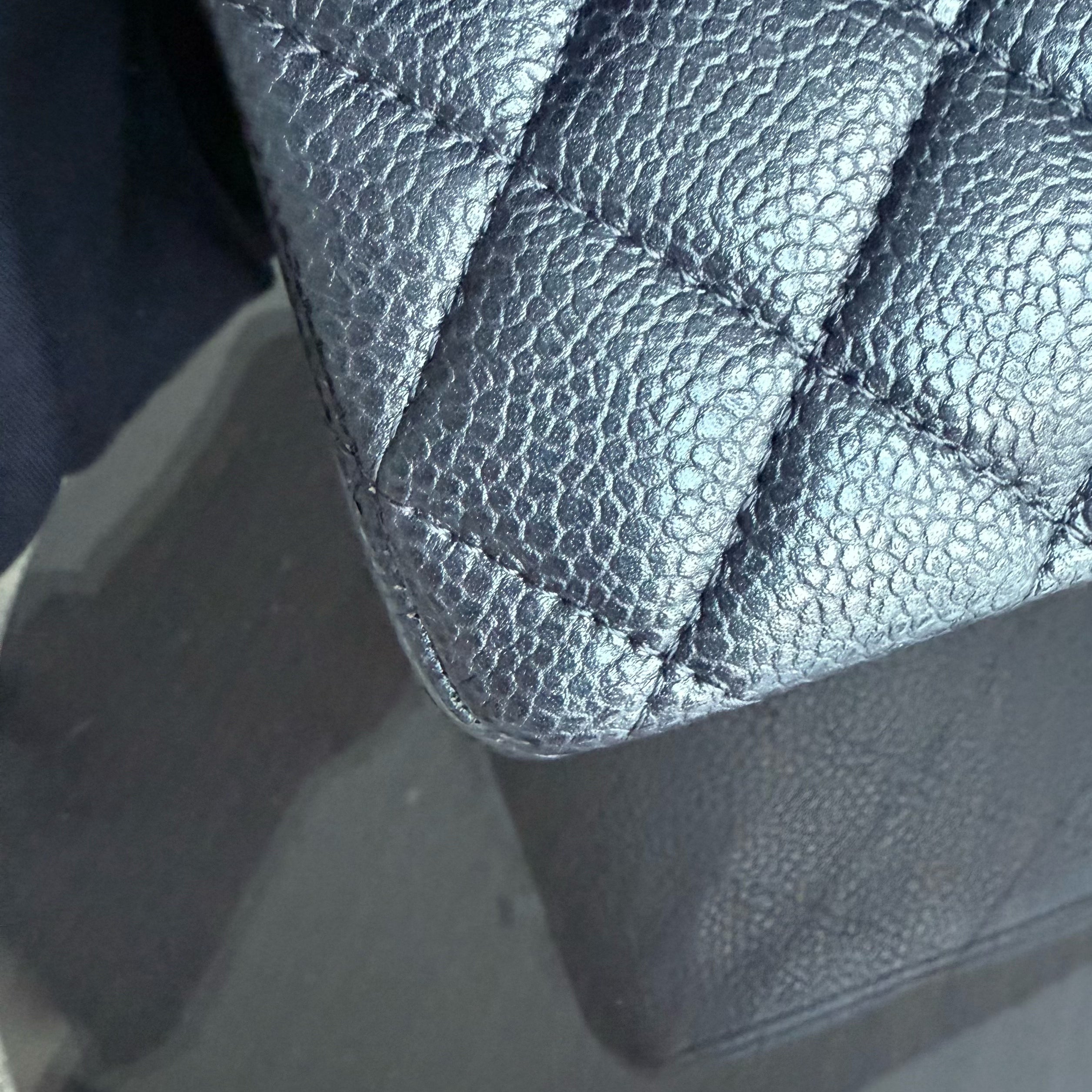 Chanel Classic Flap Medium - Caviar 25CM Quilted Grained Calfskin Charcoal Gold Hardware Series 25