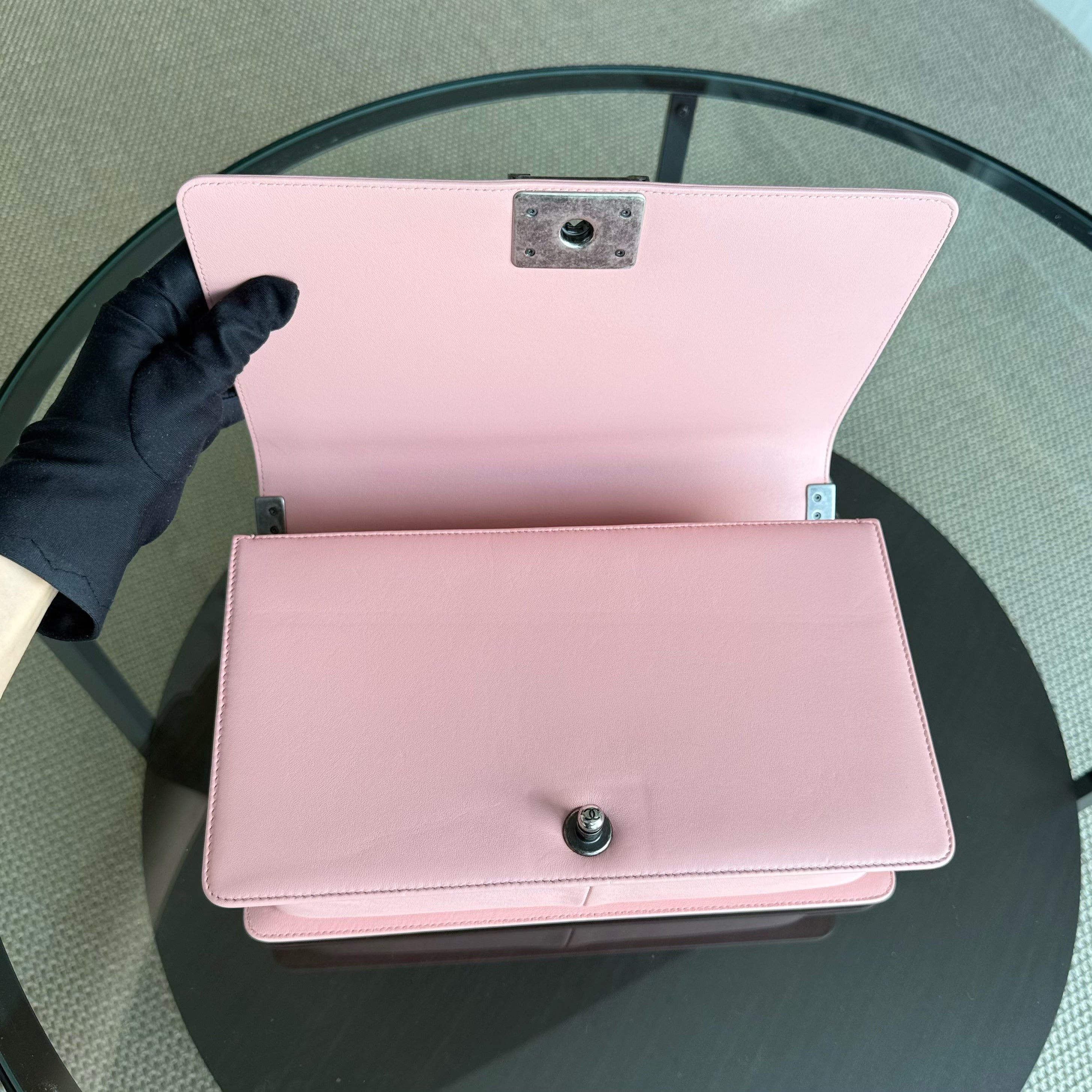 Chanel Boy Medium - 28CM Quilted Lambskin Pink Ruthenium Silver Hardware Series 20