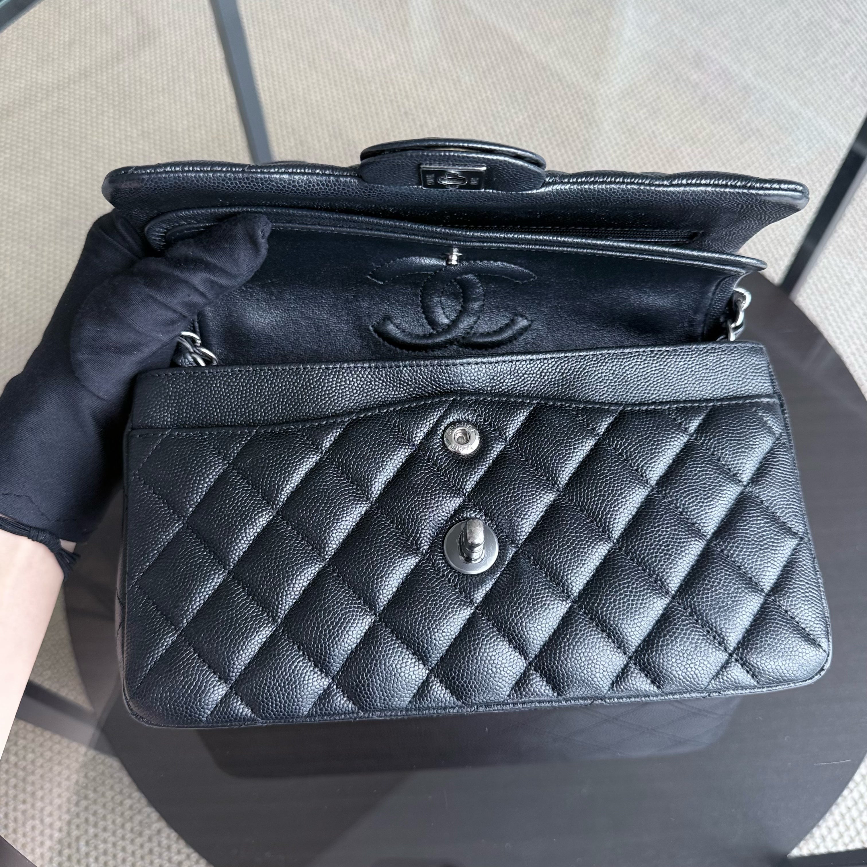 Chanel Classic Flap Small - Caviar 23CM Quilted Iridescent Black Silver Hardware Series 24