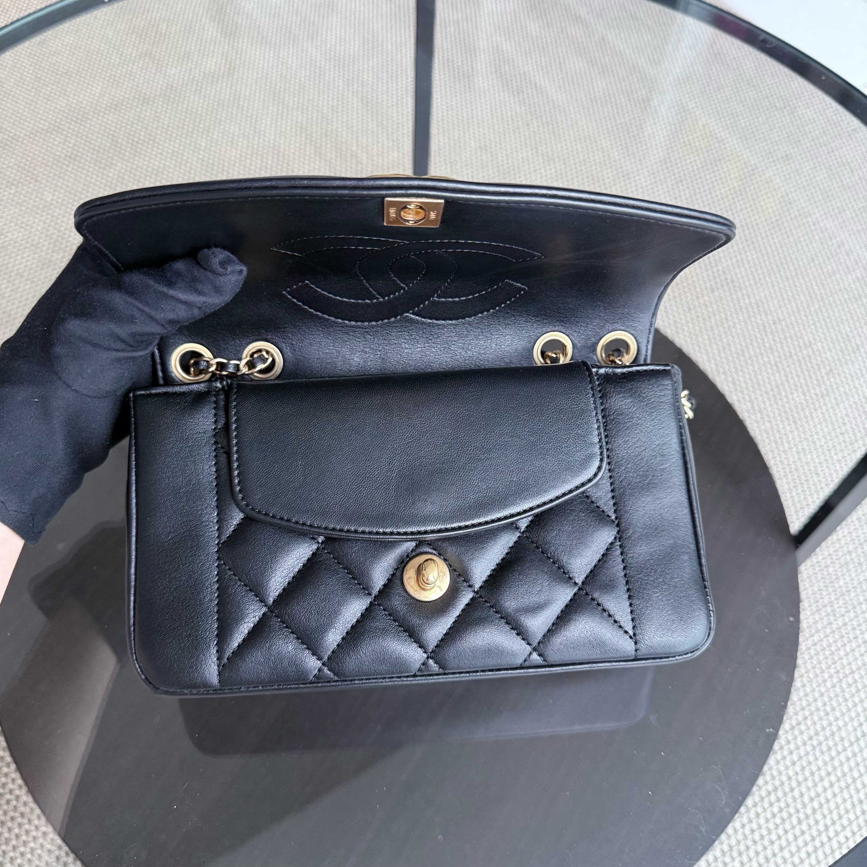 Chanel Diana Reissue Small - 22CM Quilted Lambskin Black Gold Hardware Series 20