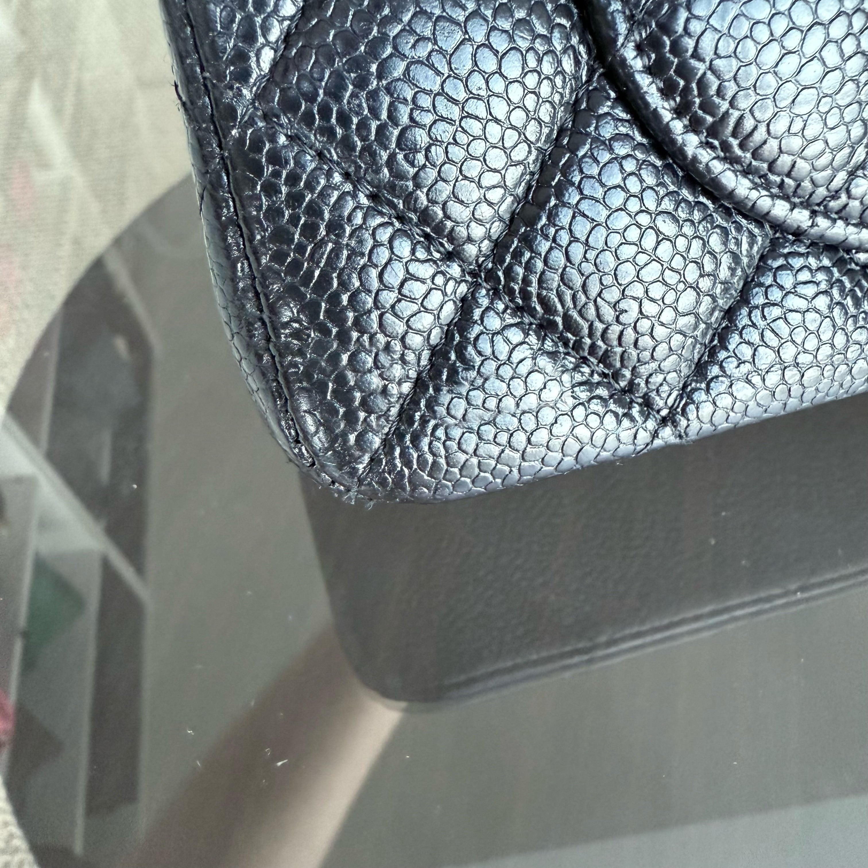 Chanel Classic Flap Small - Caviar 23CM Quilted Black Gold Hardware Series 16