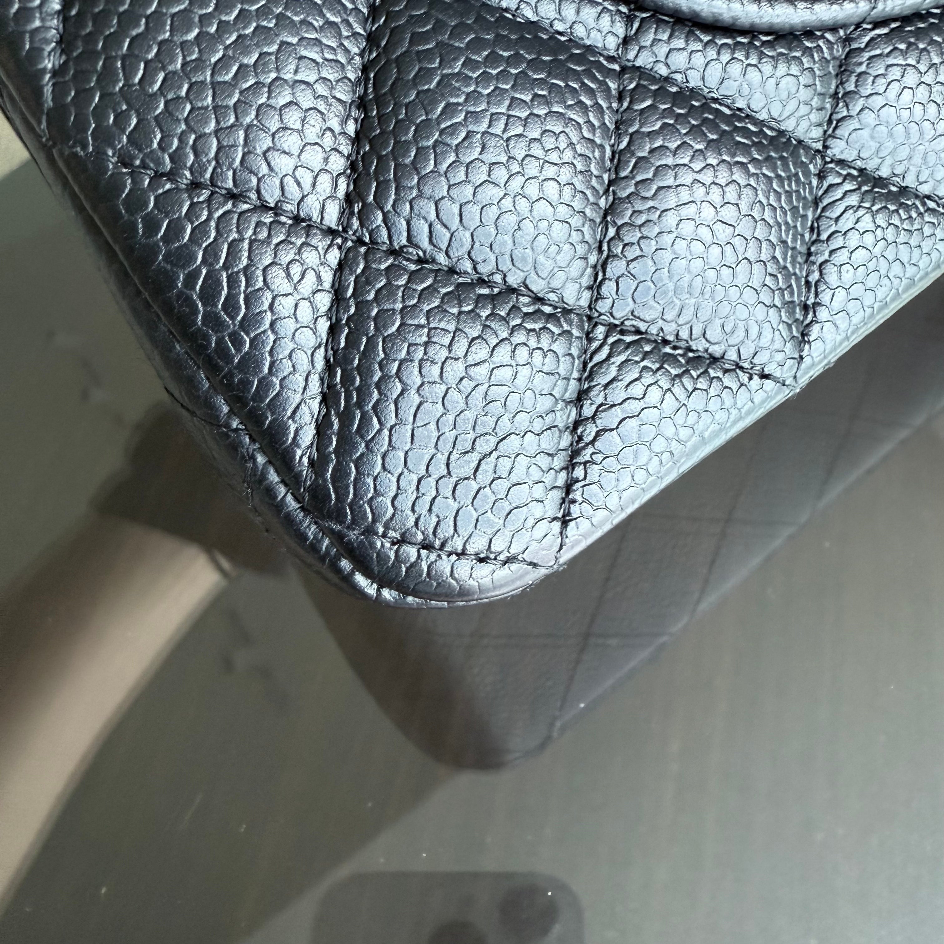 Chanel Classic Flap Medium - Caviar 25CM Quilted Black Silver Hardware Series 13