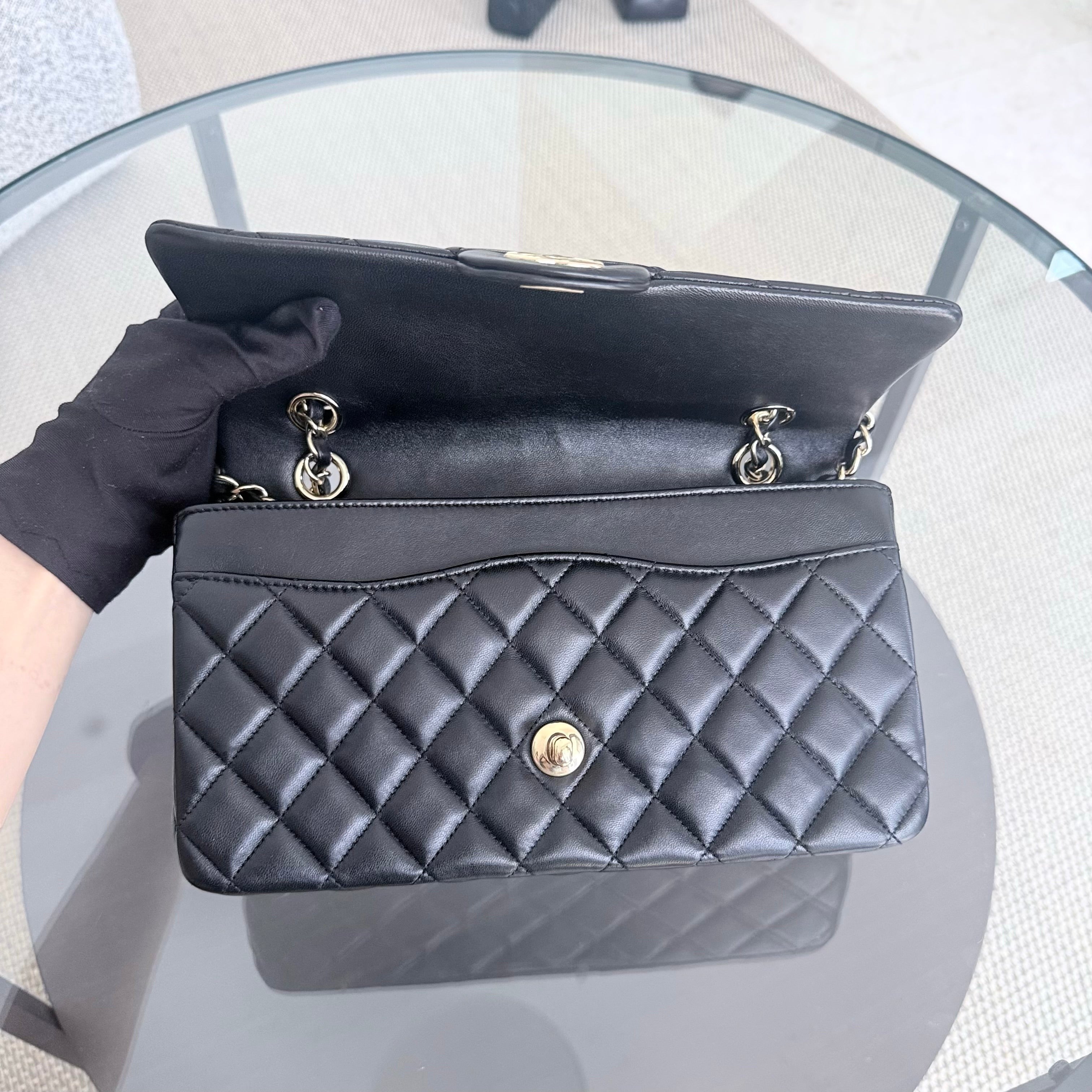 Chanel Classic Flap Medium - Special Valentine Edition 25CM Quilted Lambskin Black Gold Hardware Series 19