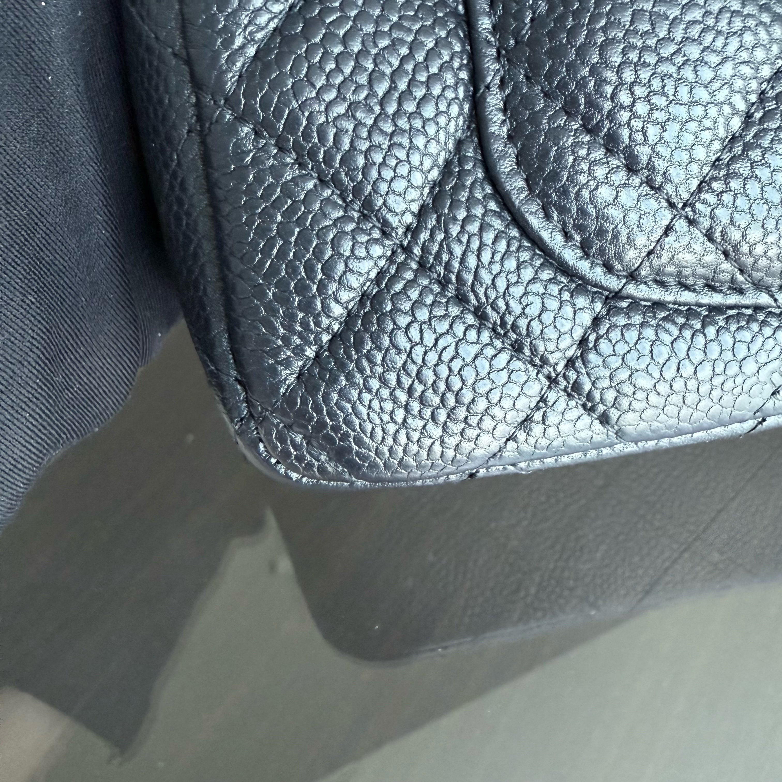 Chanel Classic Flap Mini - Caviar 20CM Quilted Grained Calfskin Black Gold Hardware Series 20