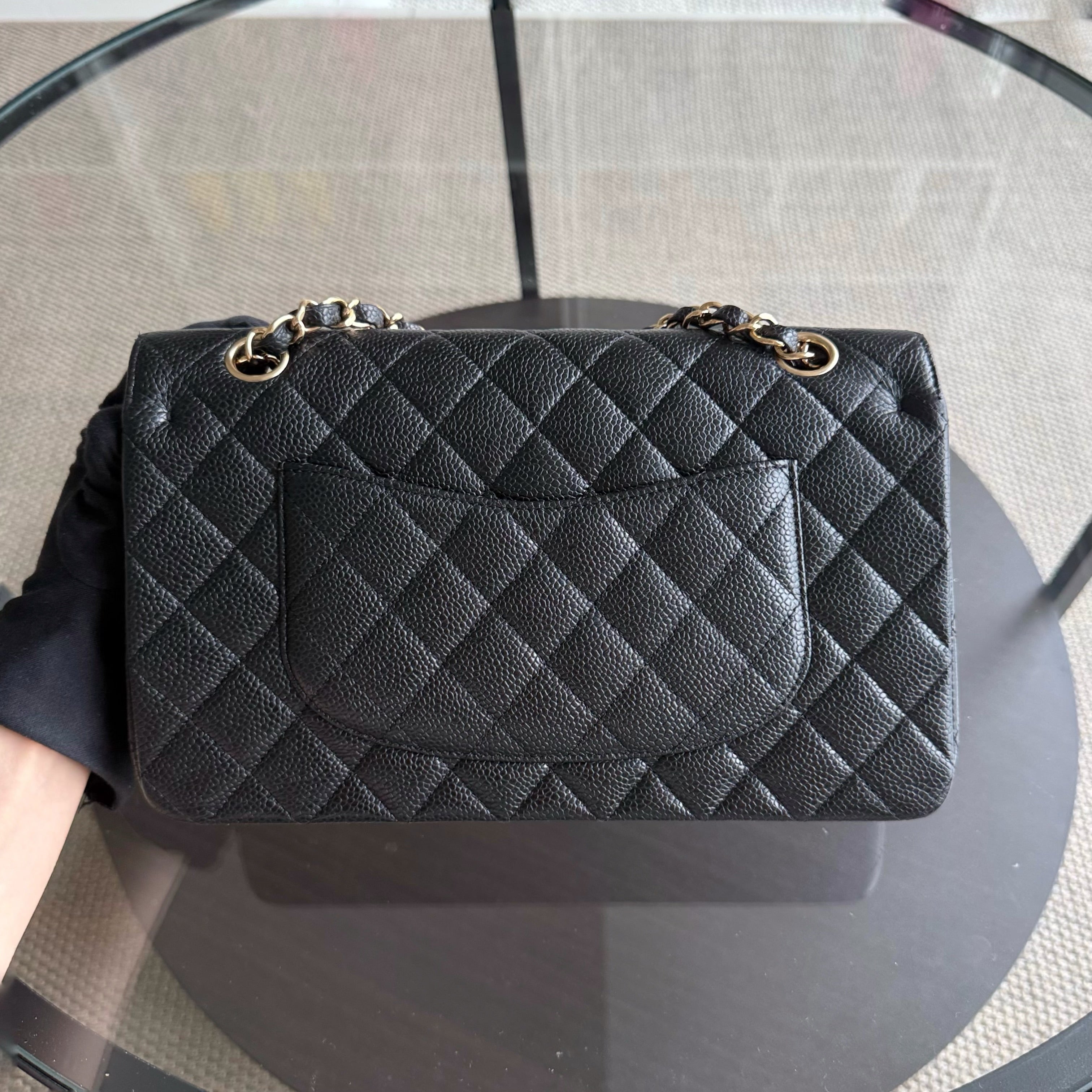 Chanel Classic Flap Medium - Caviar 25CM Quilted Black Gold Hardware
